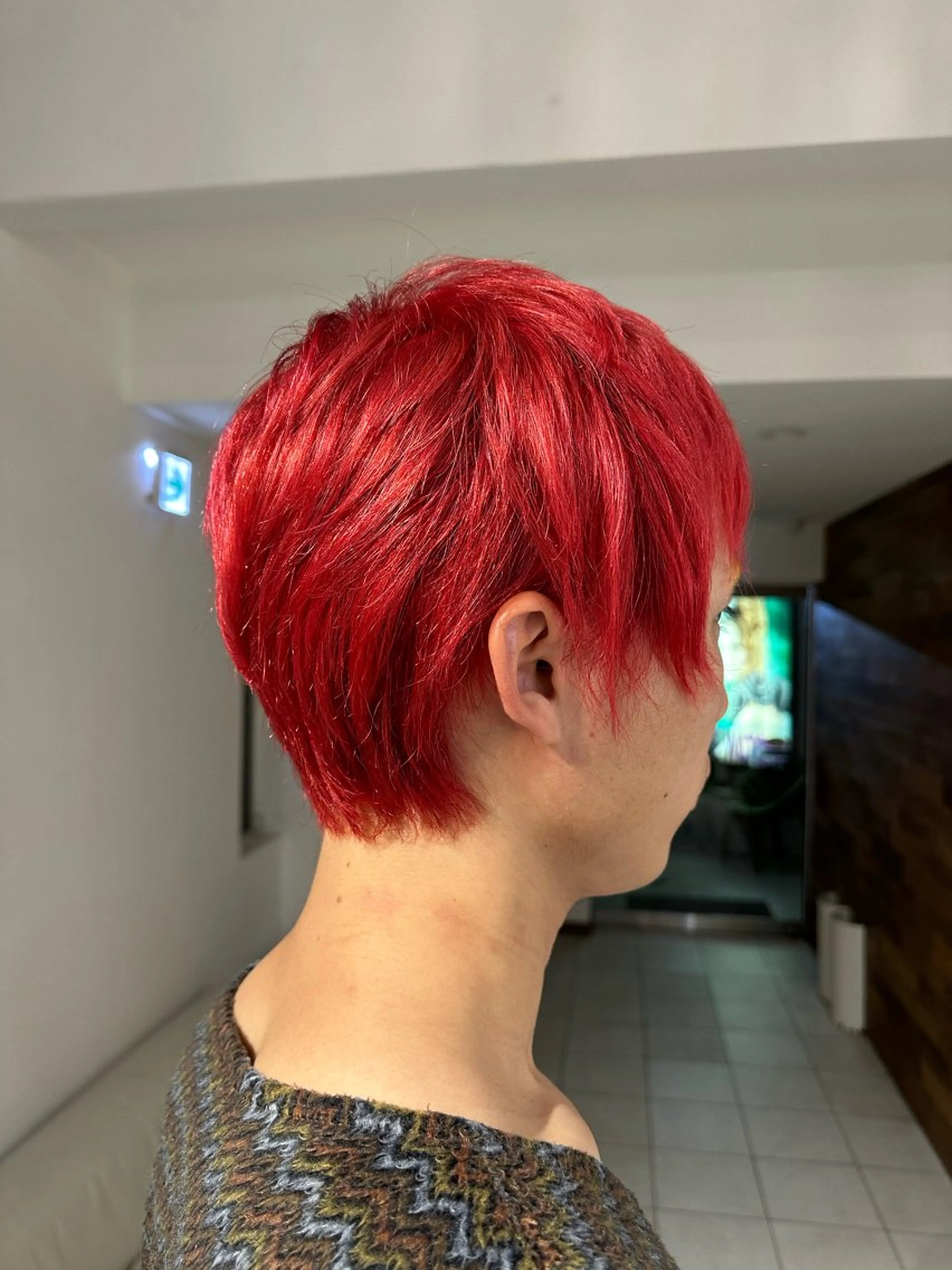 カラー メンズ メンズブリーチ ブリーチ カット ヘアカラー トリートメント fiorista岡田 まゆこのヘアスタイル