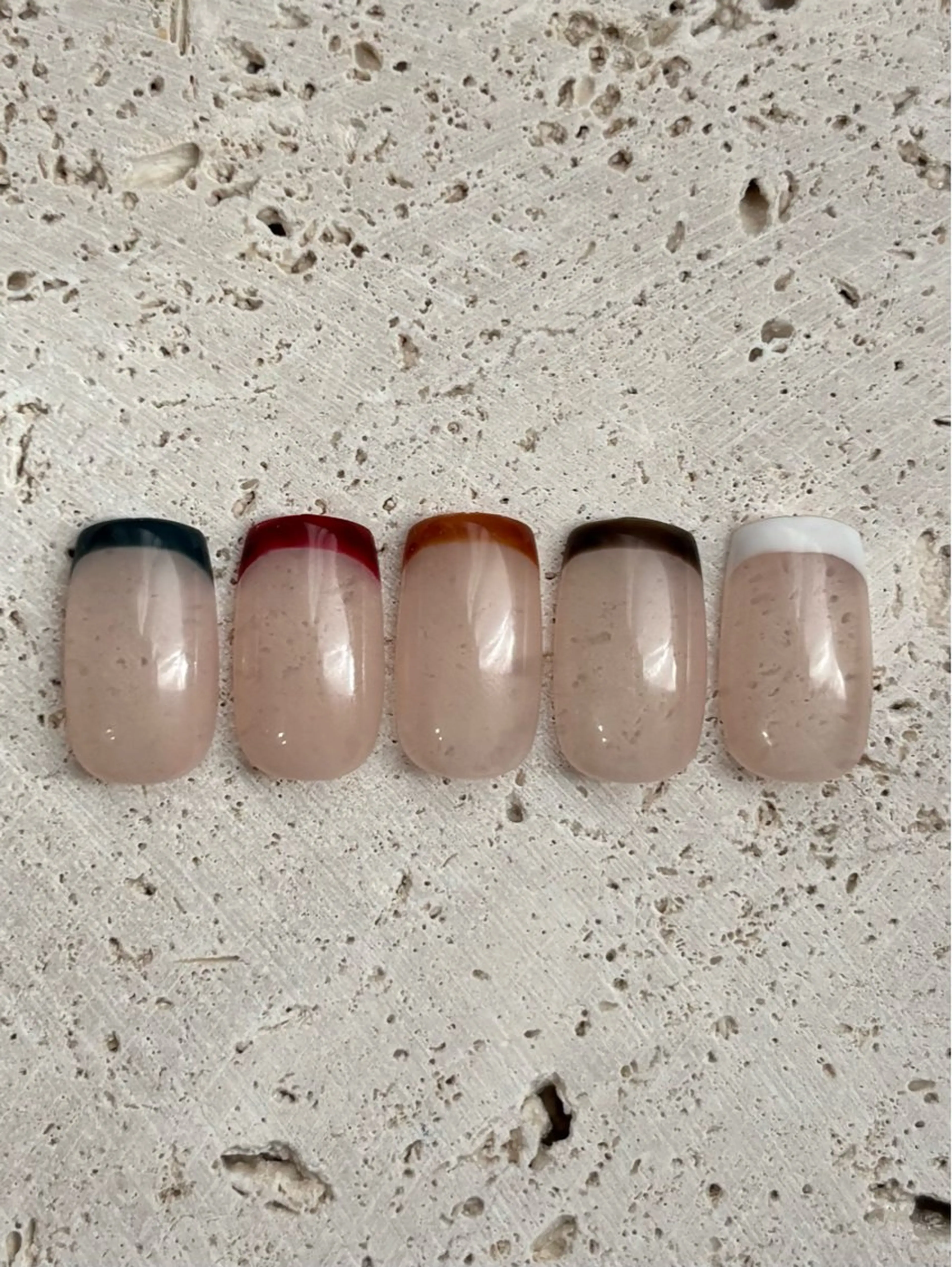 【練習モデル】フレンチネイル🪿(オフ無し)の写真