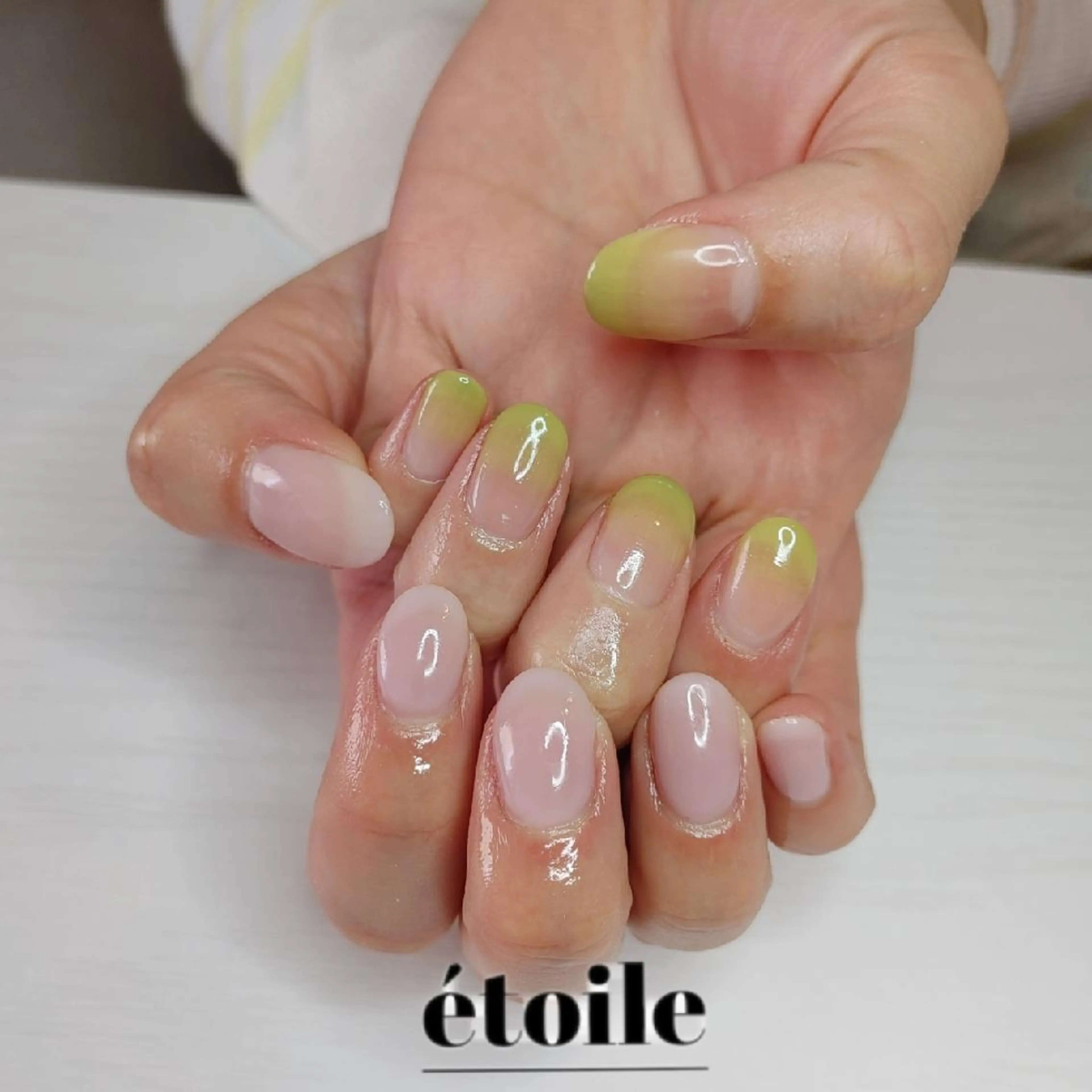 ネイル 桜ネイル ハンドネイル ハンドケア étoile(エトワール)所属・山田 可愛のネイルデザイン