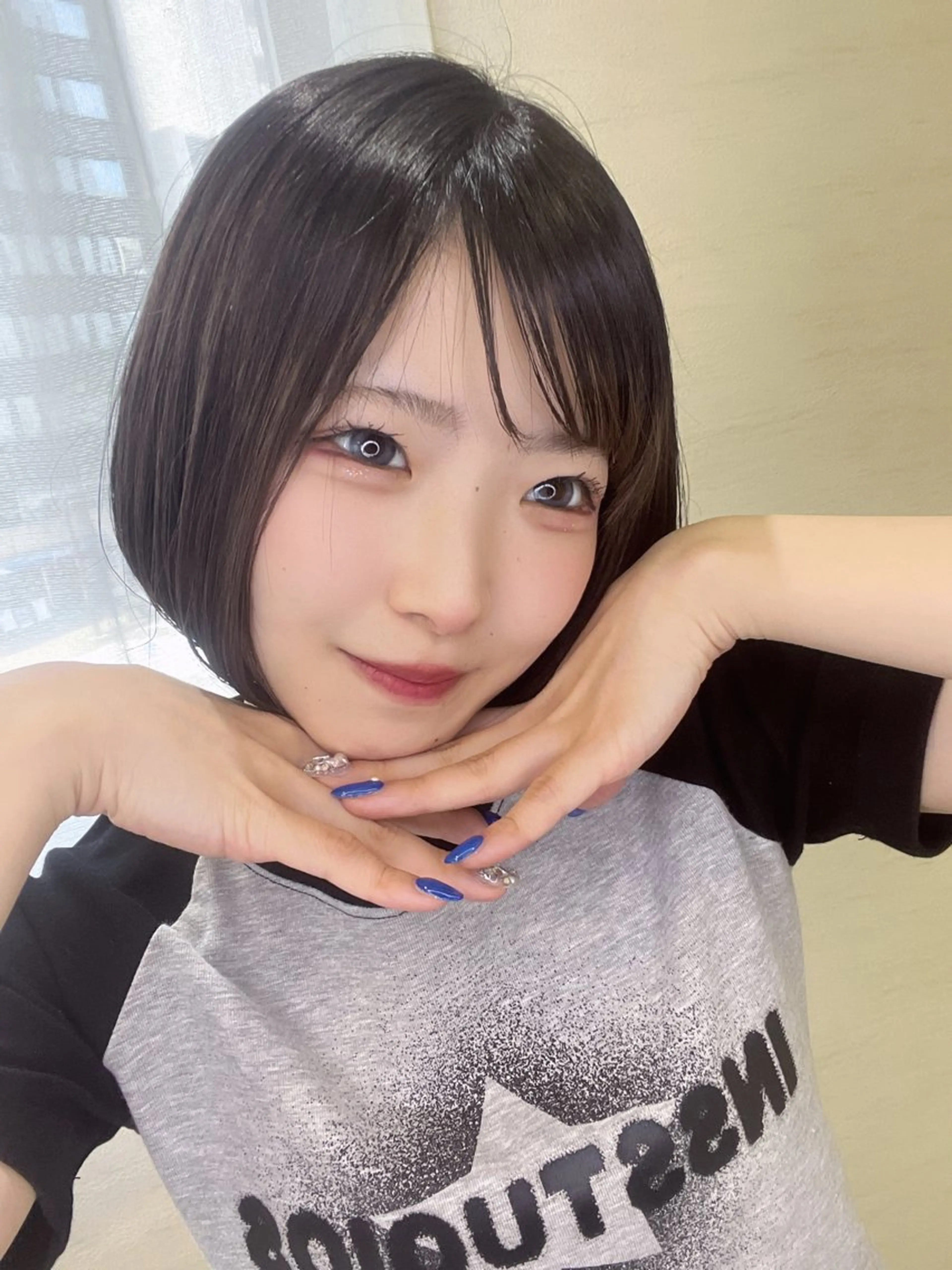 ミディアム カラー パーマ ベージュカラー ブリーチ ダブルカラー グレージュ ミルクティーベージュ 個室サロンLOUIMADNA栄店所属・髪質改善美容師 個室サロン白金厚哉のヘアスタイル