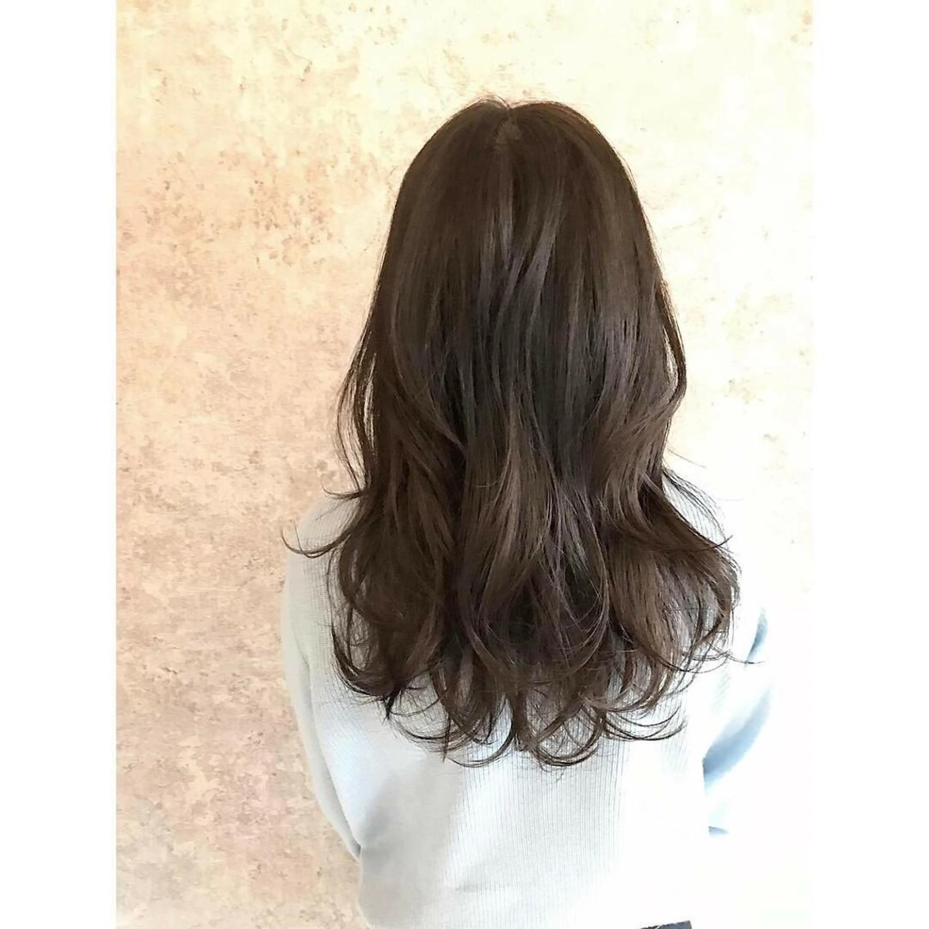セミロング カラー due hair 京都駅前店 MILBON オージュア認定サロン【デューヘアー】所属・ハイトーンブリーチ 土坂　由志【京都】のヘアスタイル