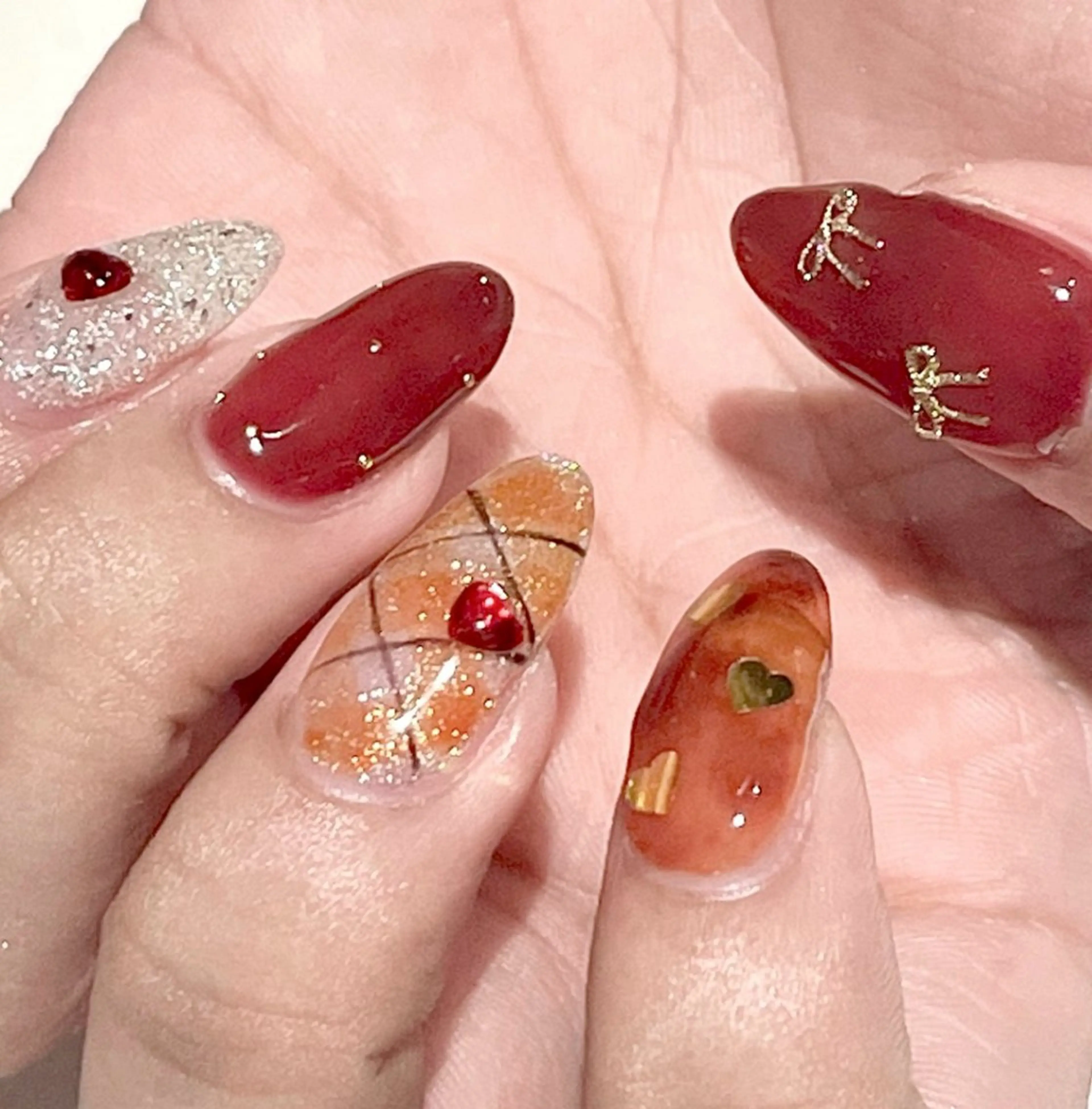 ネイル 坂口 莉愛のネイルデザイン