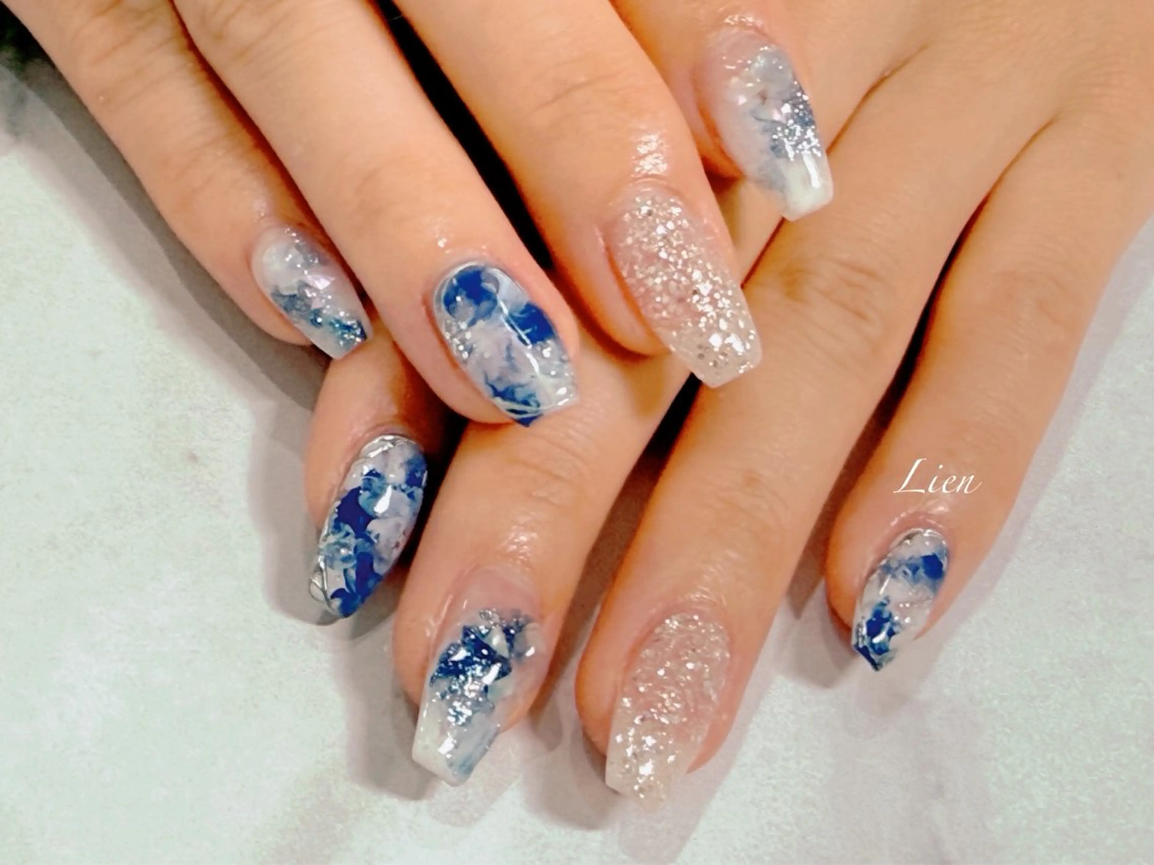 ネイル 長さ出し フットネイル フレンチネイル ジェルネイル ガラスフレンチ ハンドネイル Lien（リアン） 銀座駅6分のネイルデザイン