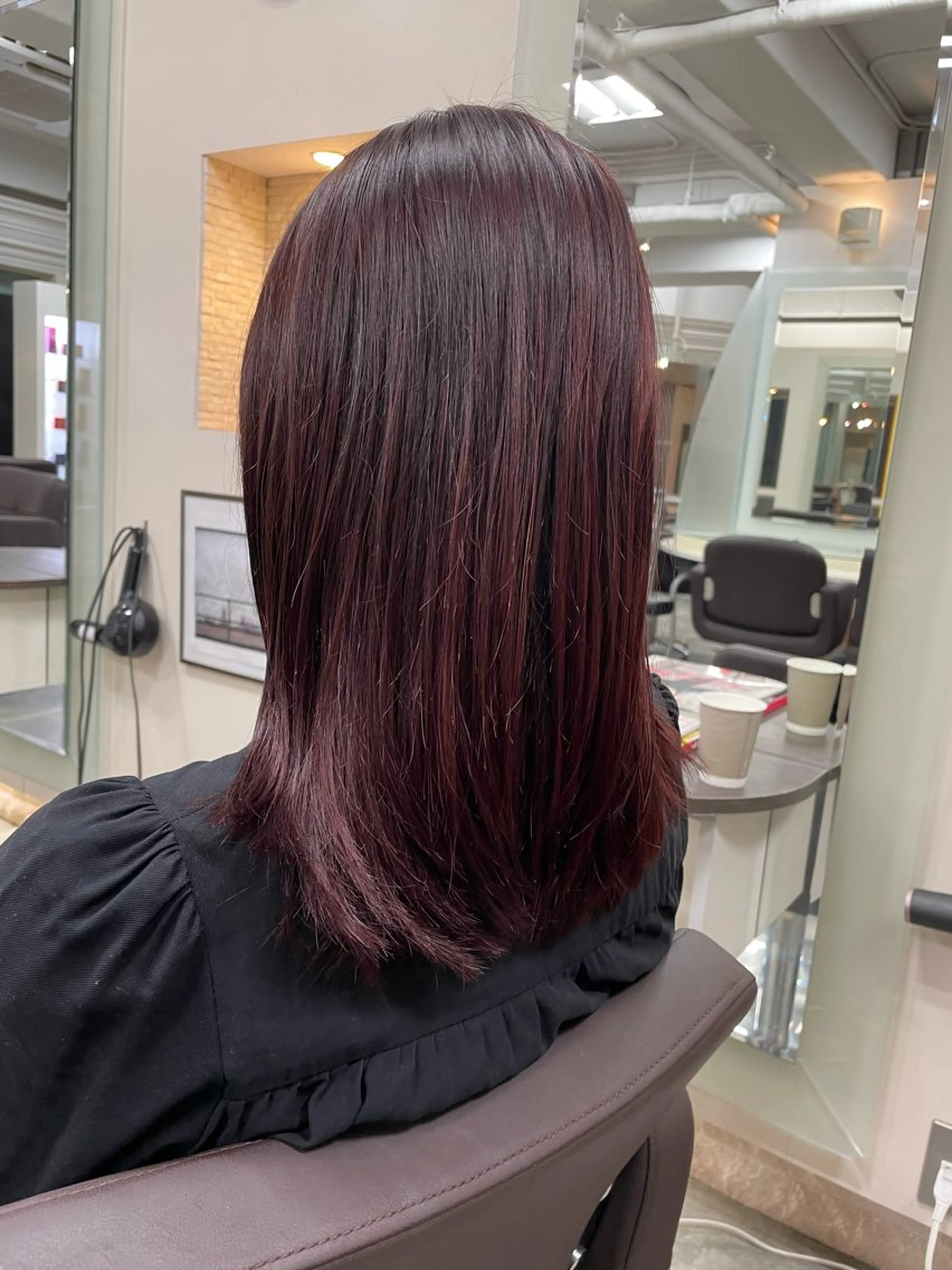 セミロング ヘアカラー トリートメント 平 ちひろのヘアスタイル