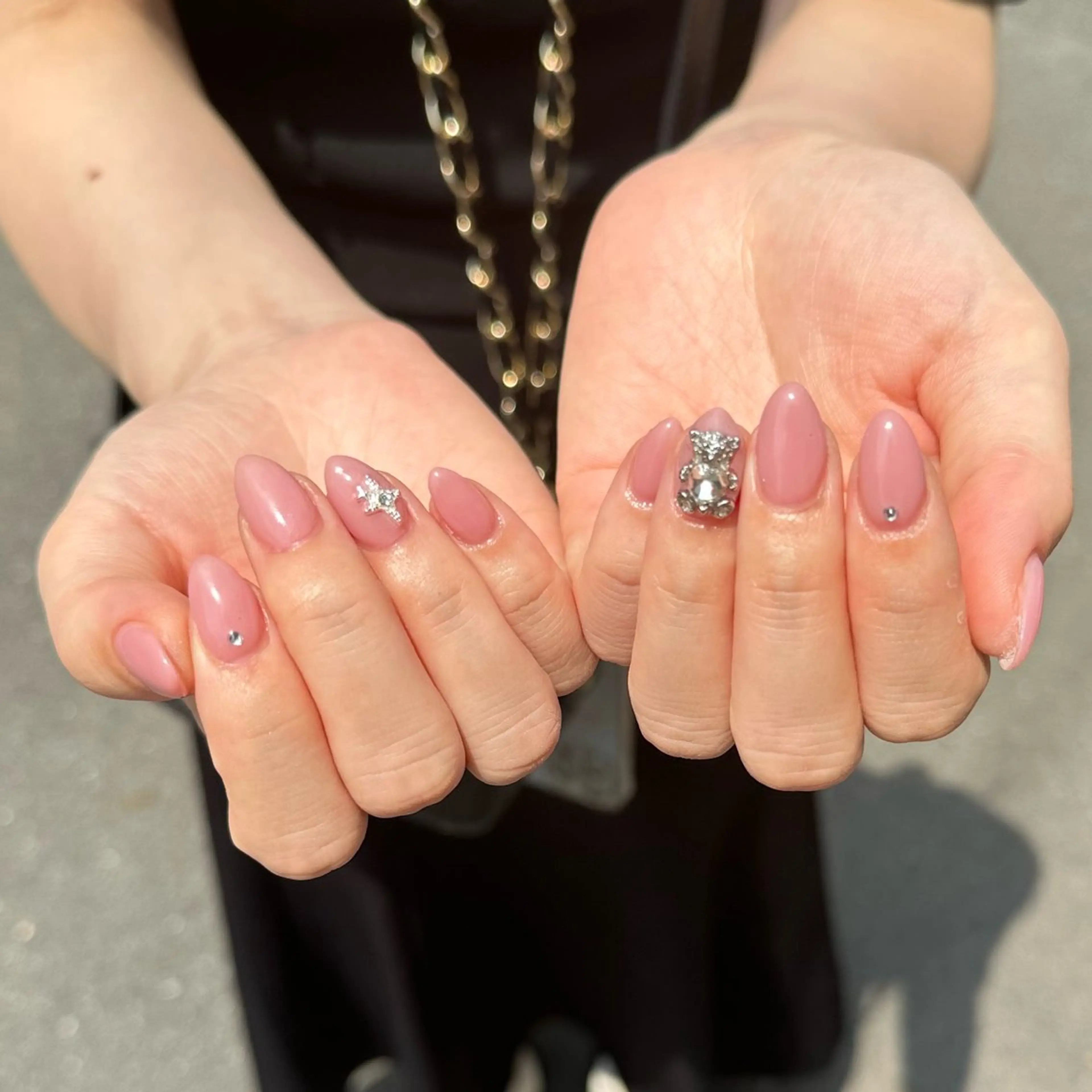 ミディアム yuka ♡のネイルデザイン