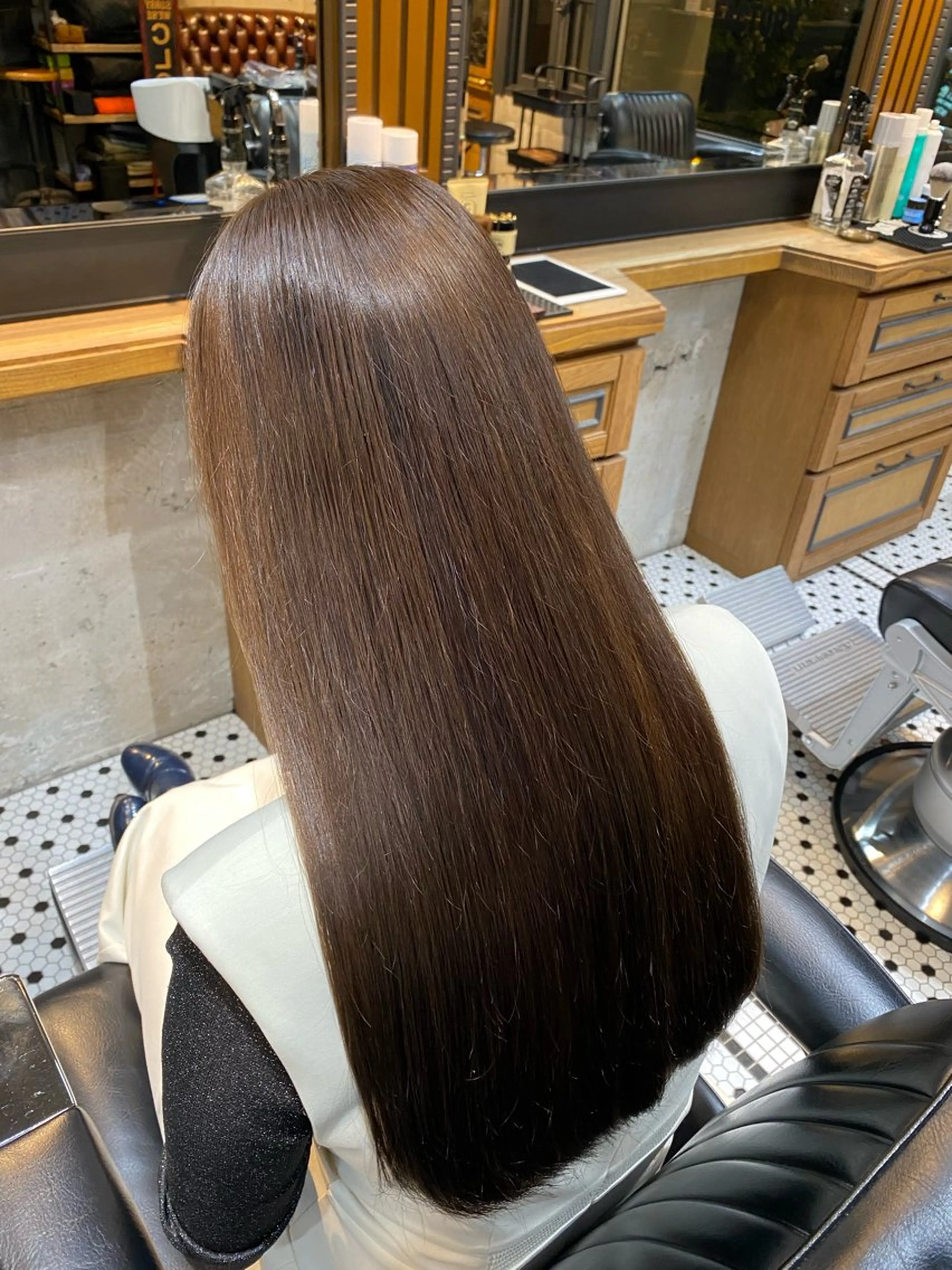 カラー グレージュ ヘアカラー Hikari .のヘアスタイル