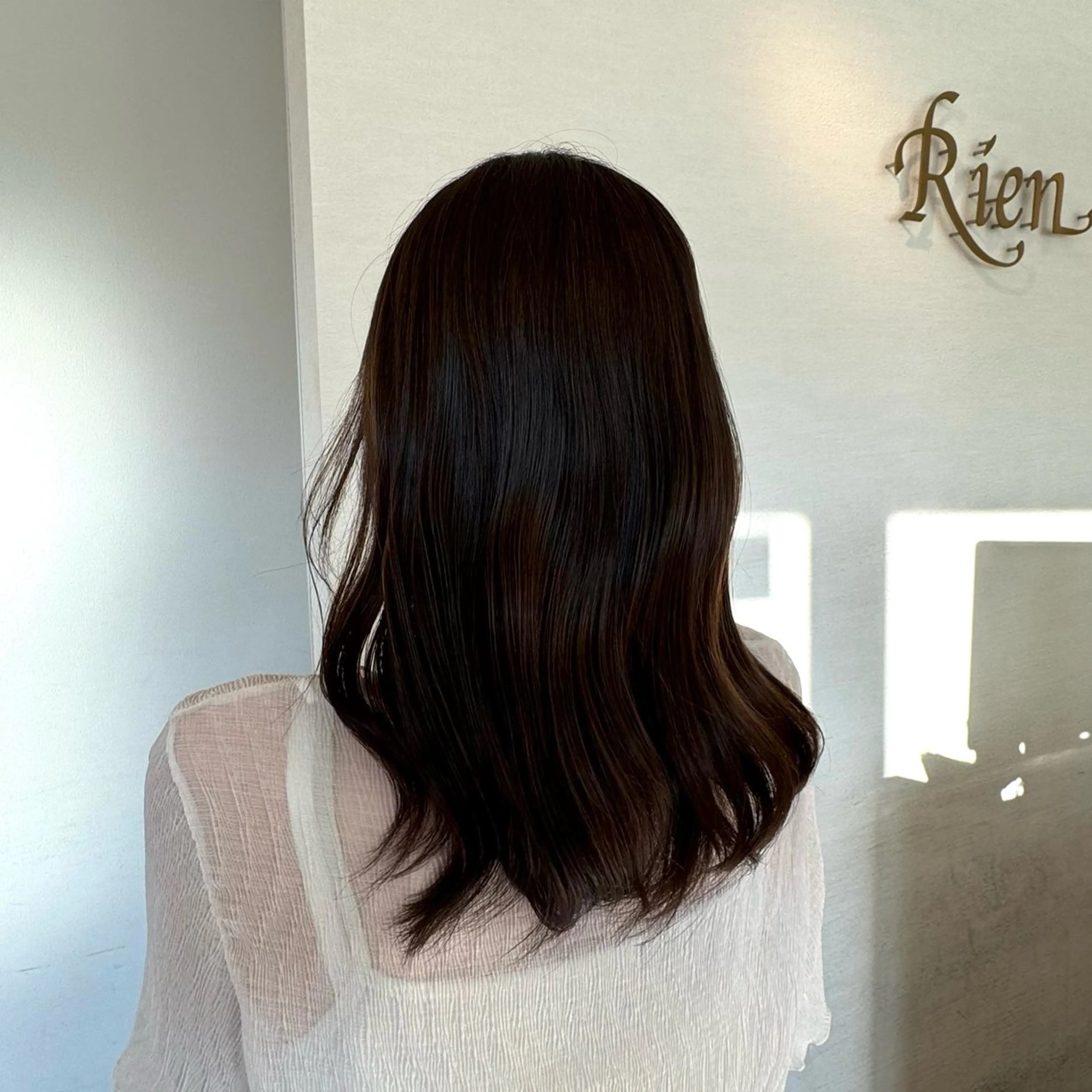 ミディアム カラー グレージュ ヘアカラー トリートメント 関口 優菜のヘアスタイル