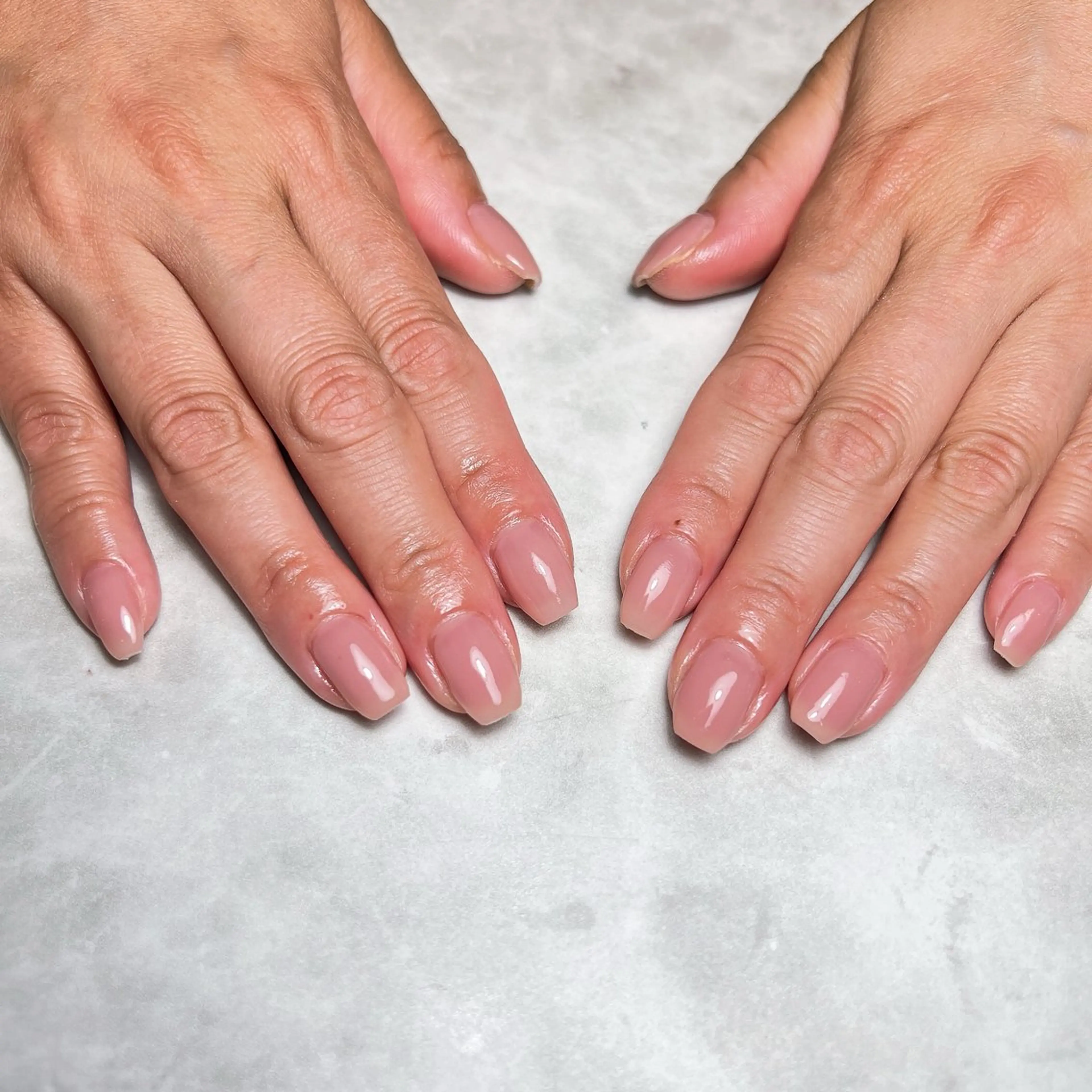 ネイル ワンカラーネイル ハンドネイル lifra Hinaのネイルデザイン