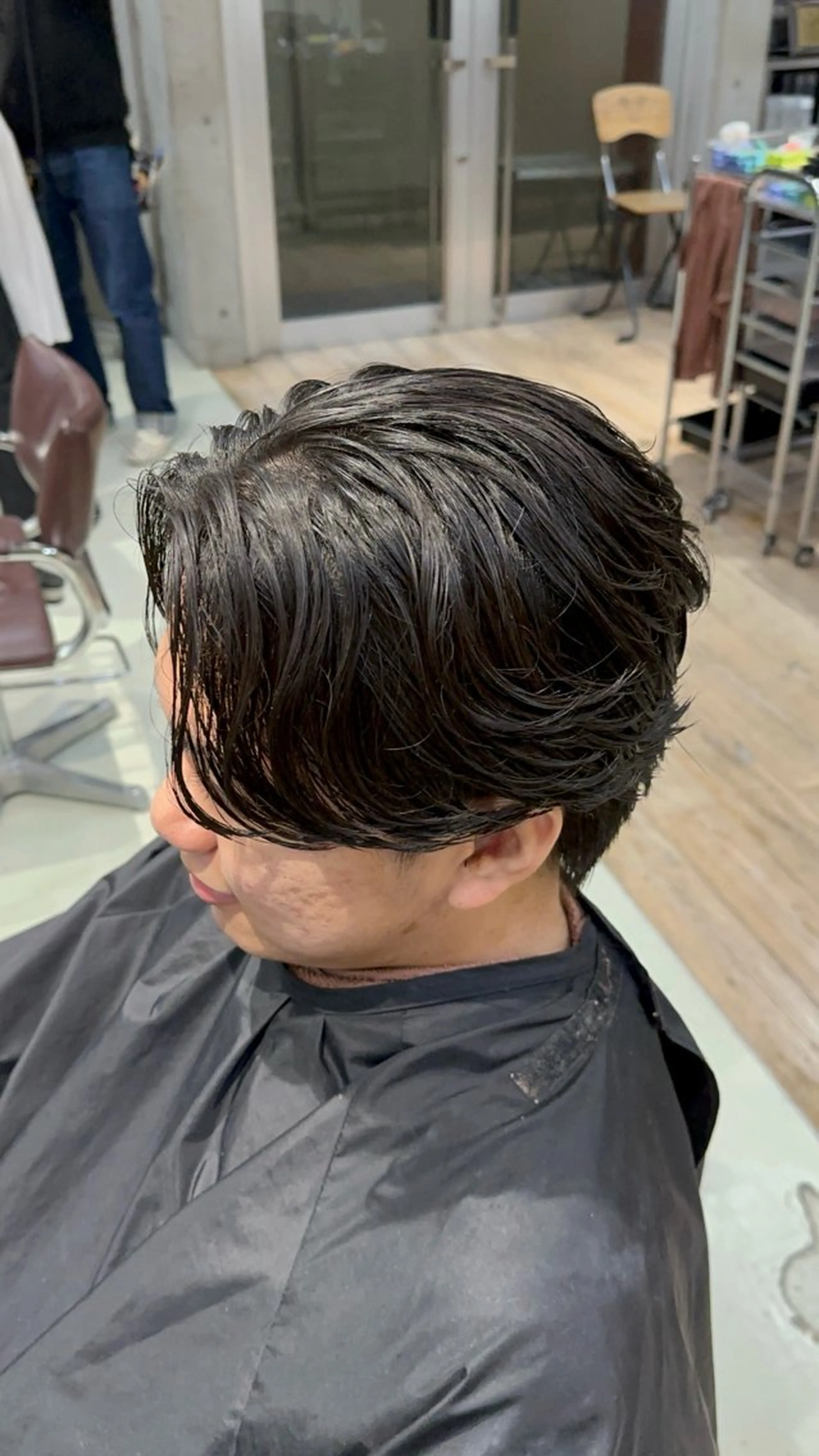 パーマ メンズ フェザーパーマ メンズパーマ ニュアンスパーマ カット パーマ fifth原宿 宮部蓮のヘアスタイル