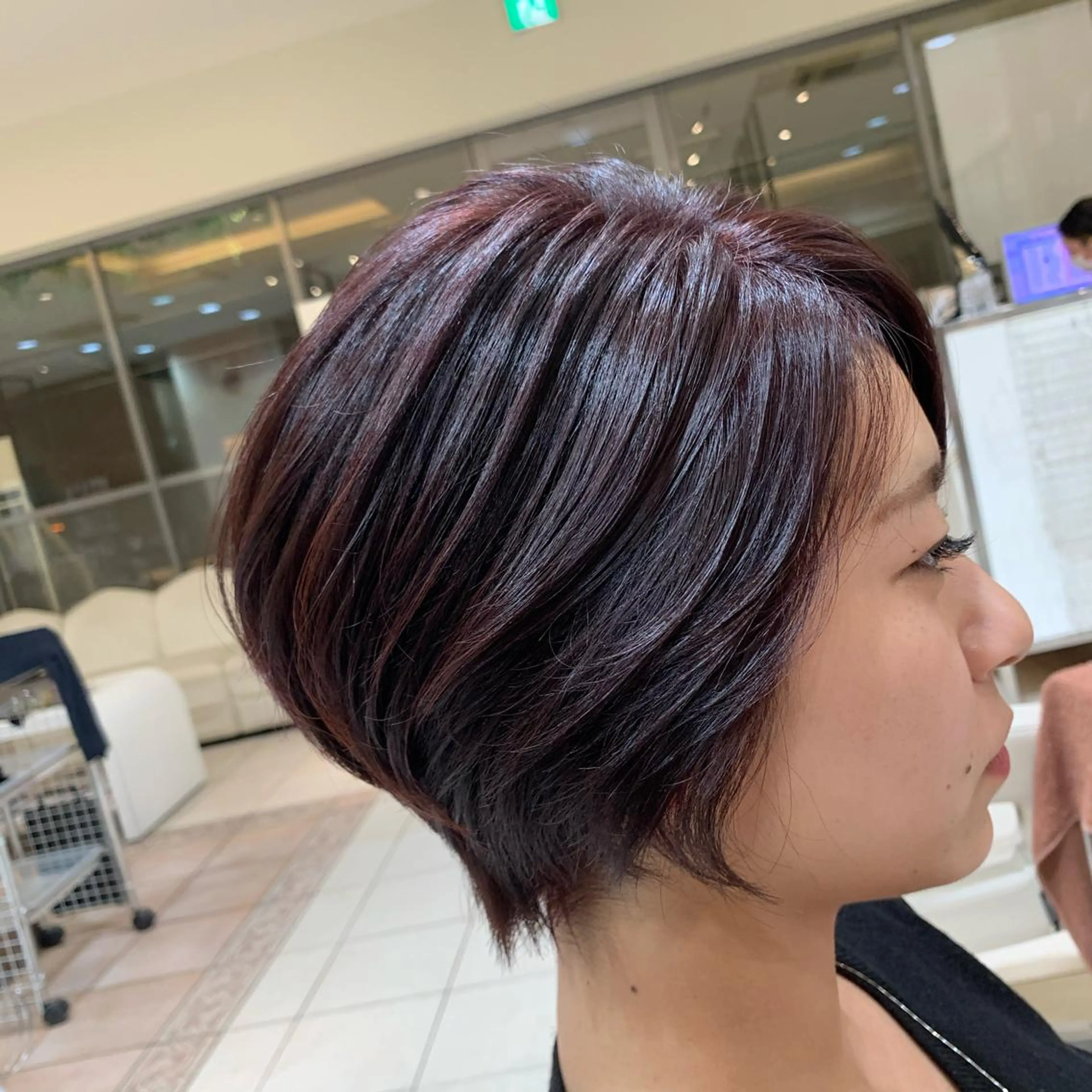 ショート MODEks eau 佐藤優志のヘアスタイル