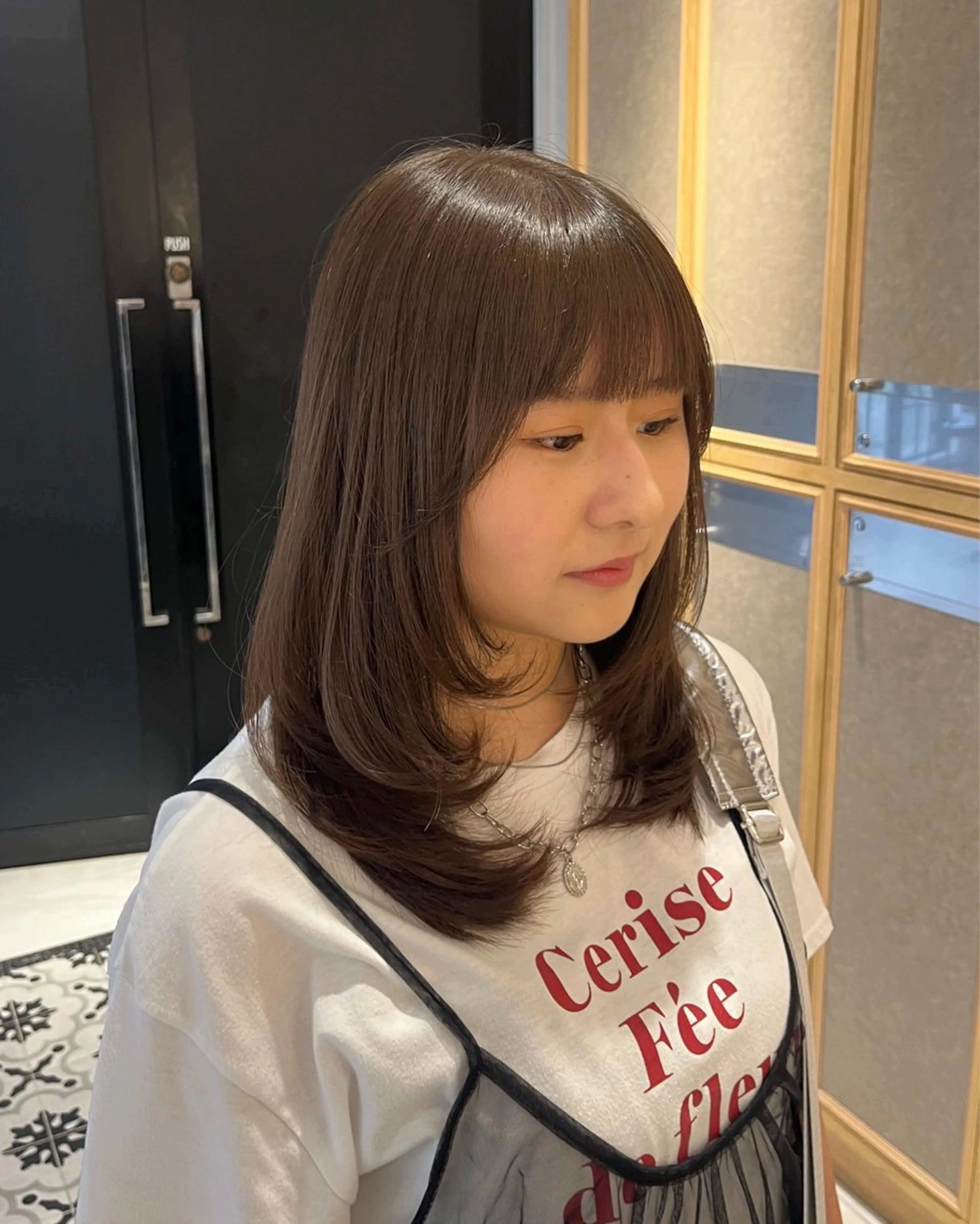 セミロング カラー レイヤーカット カット ヘアカラー トリートメント ナミ🩶暗髪/暖色 ❤️/透明感/縮毛のヘアスタイル