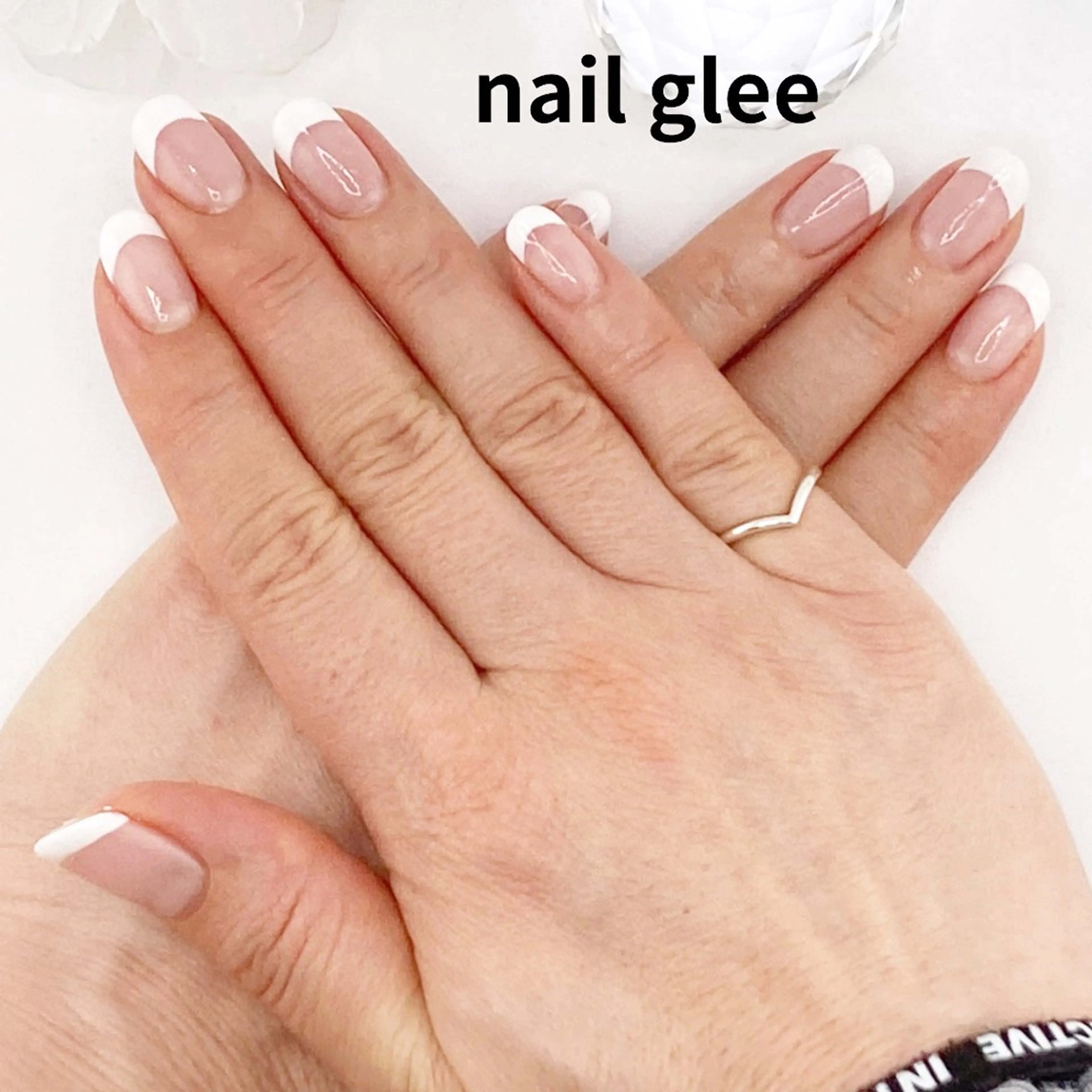 ミディアム RISA nail gleeのネイルデザイン