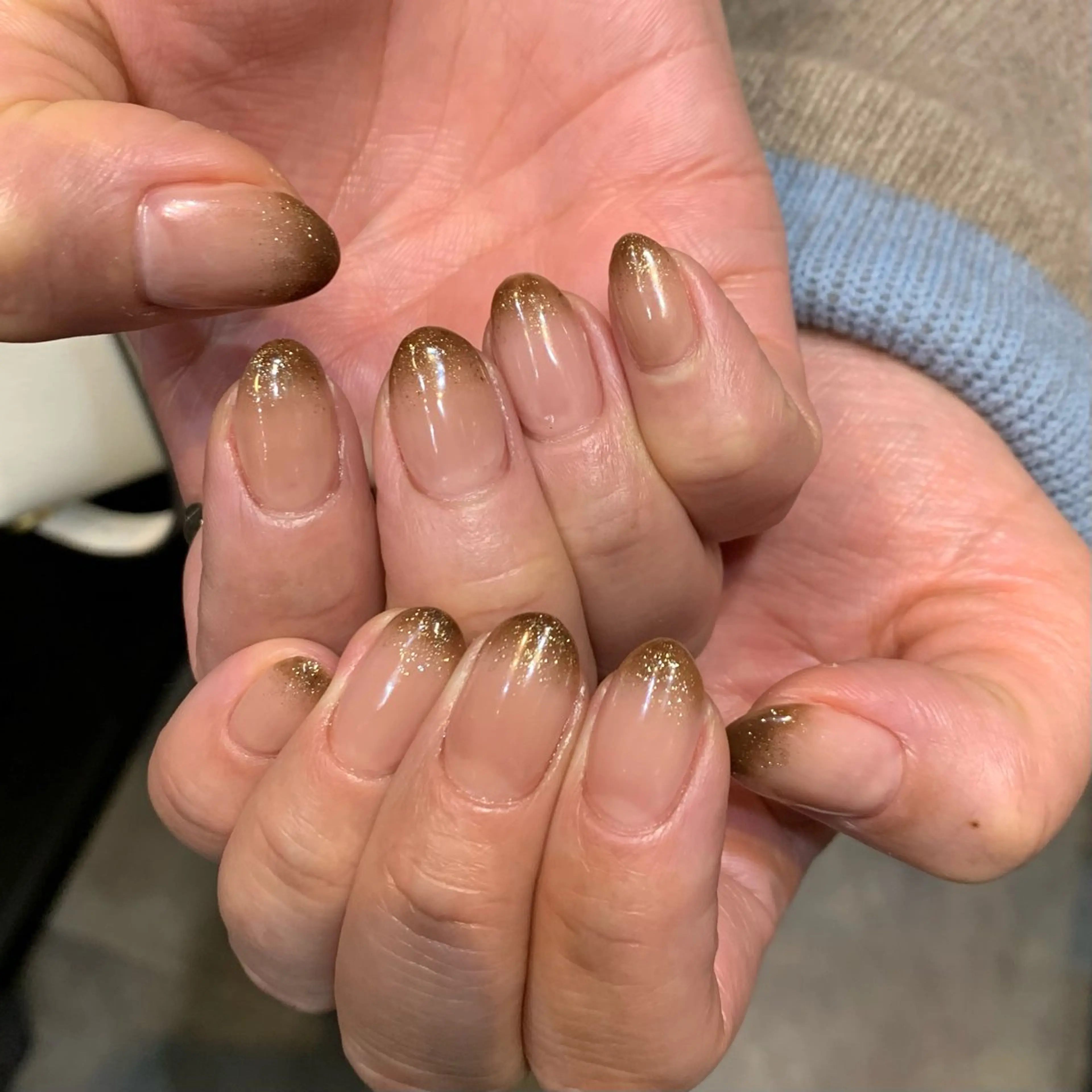 ネイル グラデーション ラメ(グリッター) YUKIMO🍎名駅 /ニュアンスのネイルデザイン