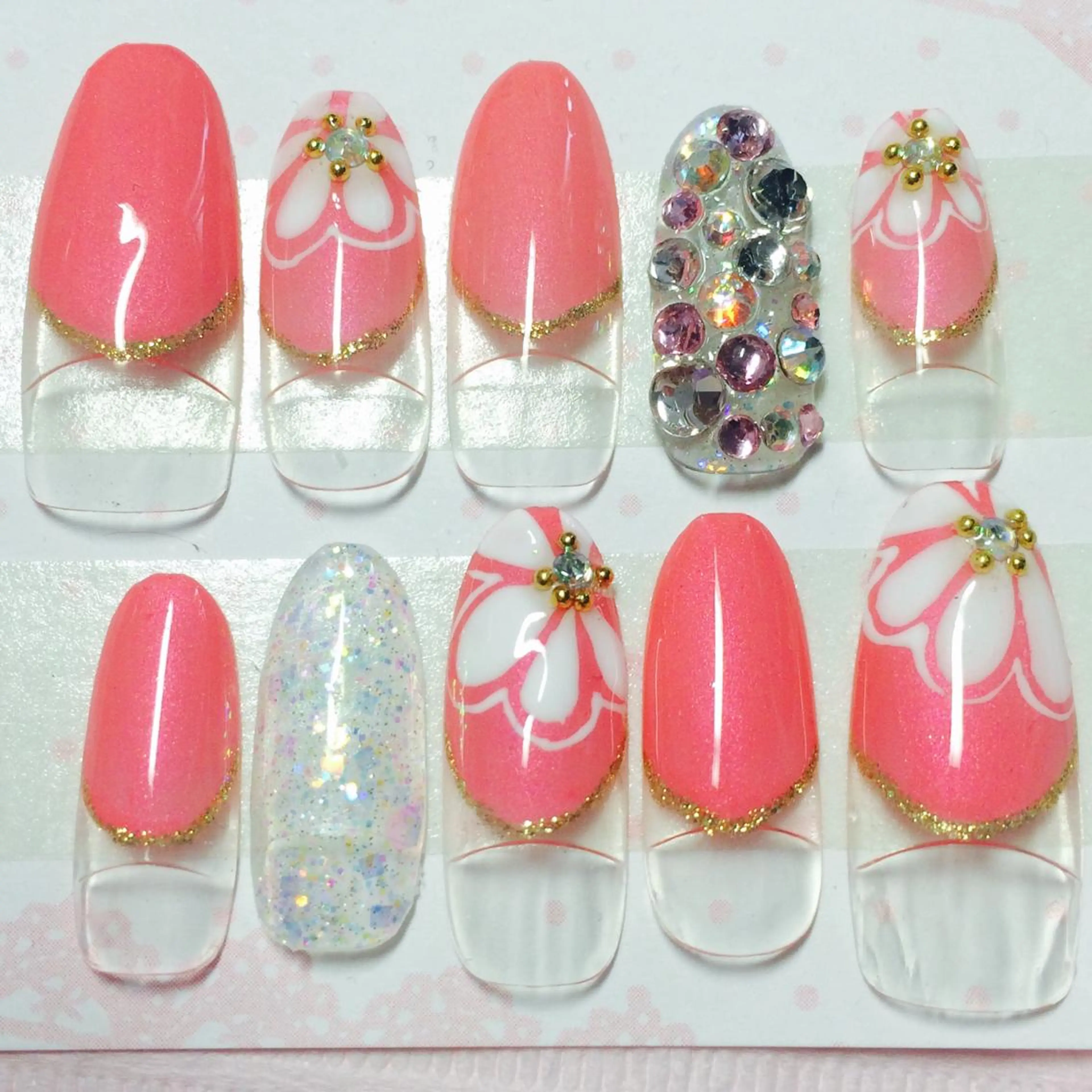 ネイル ネイルチップ clover nailのネイルデザイン