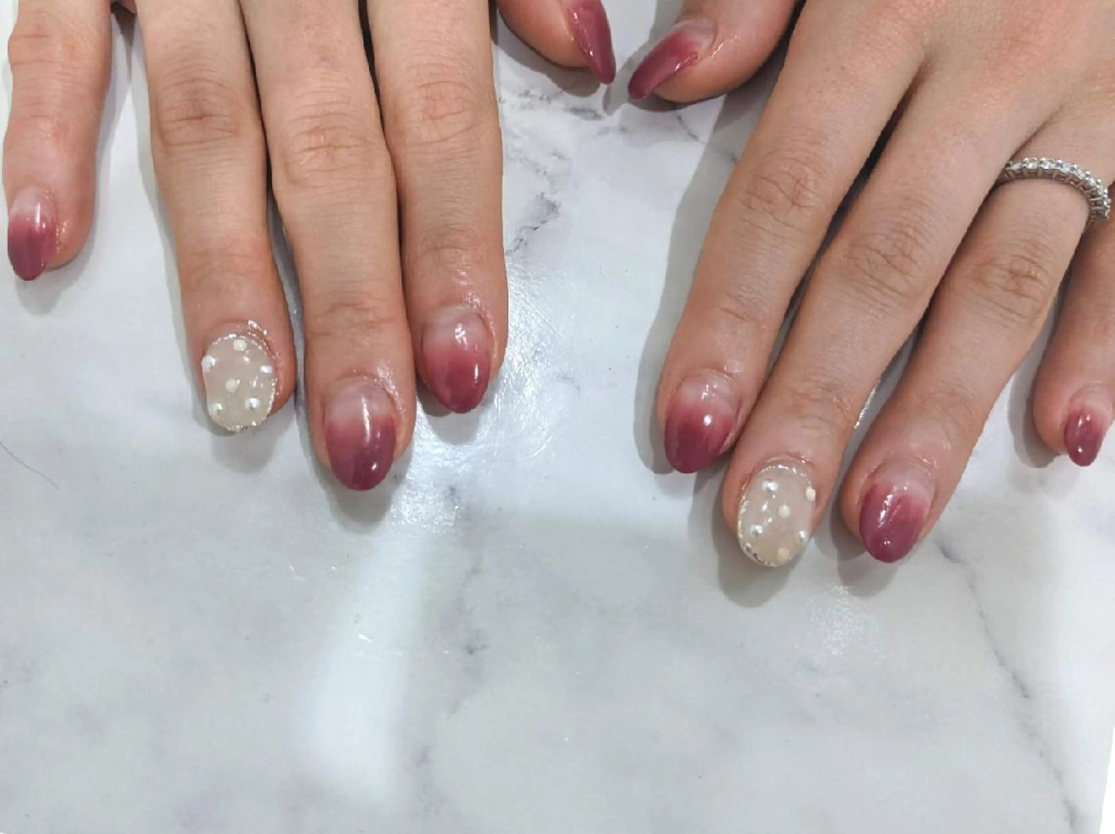 ネイル アートネイル フラワーネイル ジェルネイル ガーリー グラデーション ハンドネイル ネイル＆フラワーサロン〜Ri✦hiro〜鳥栖店所属・HIRATA RIEのネイルデザイン