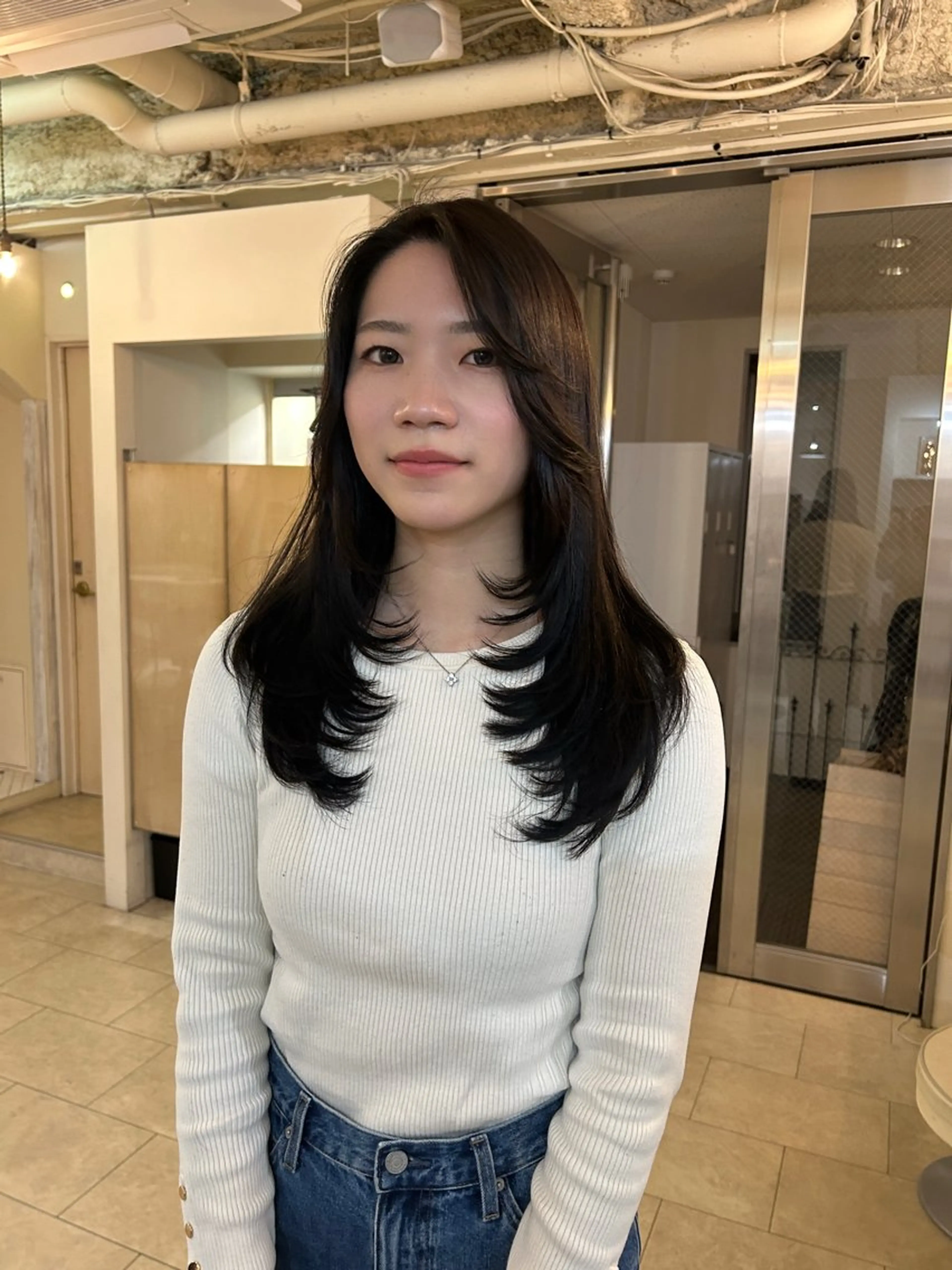 ロング Maho/海外 レイヤー/ハイトーンのヘアスタイル