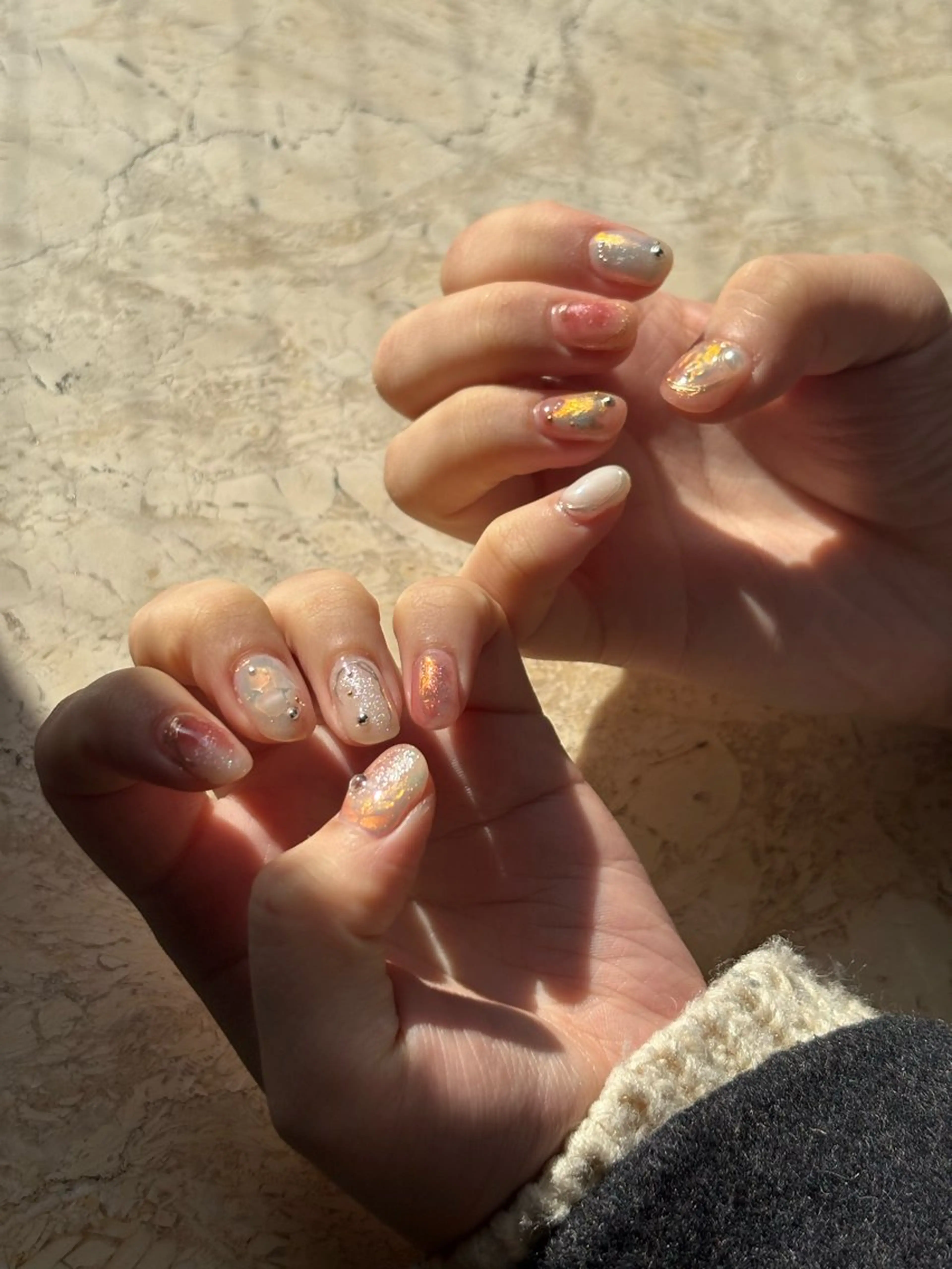 ネイル オーロラネイル ニュアンスネイル ショートネイル ハンドネイル フットネイル mieux YUKoのネイルデザイン