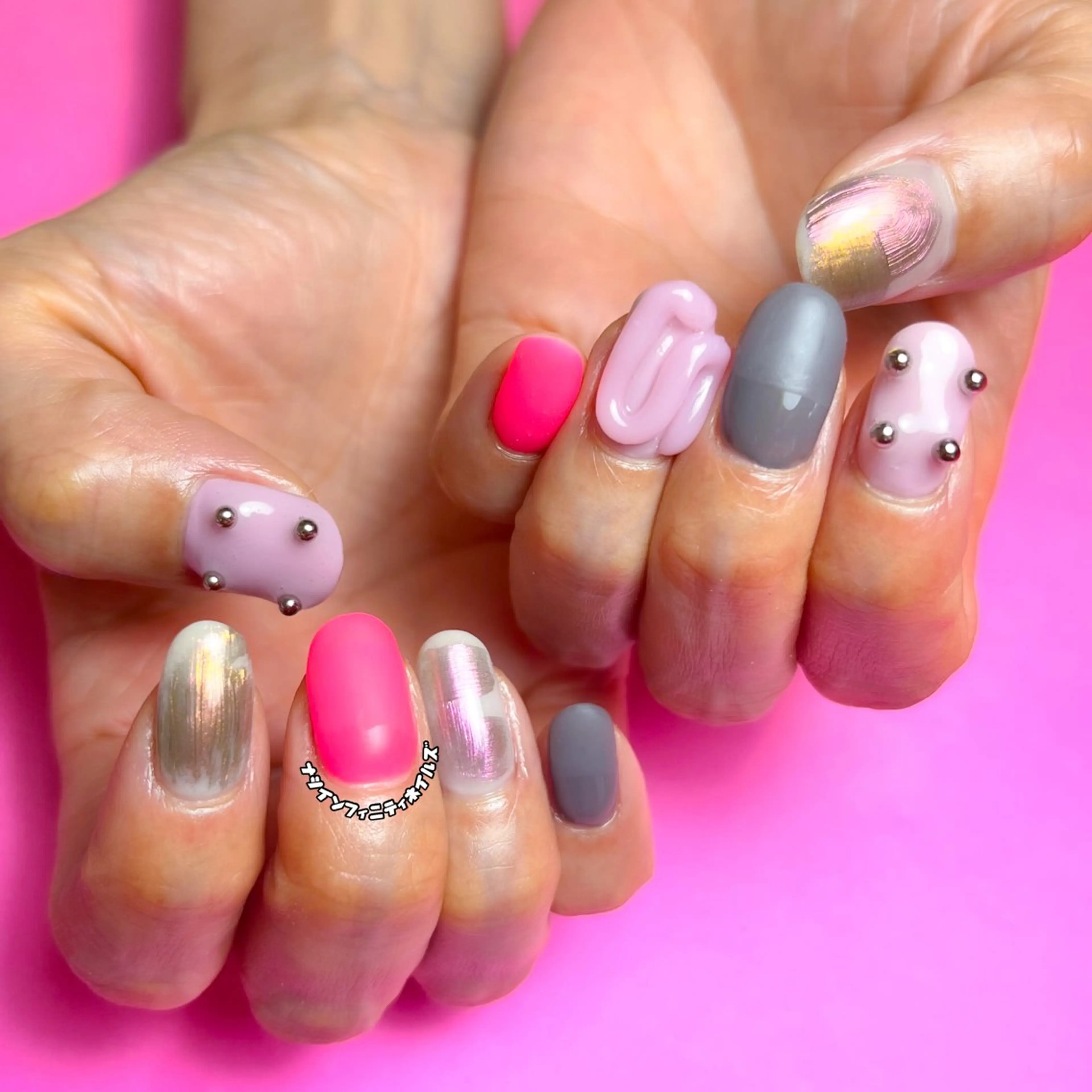 ネイル 持ち込み ハンドネイル ハンドケア ナツインフィニティ ネイルズ（なつ）のネイルデザイン