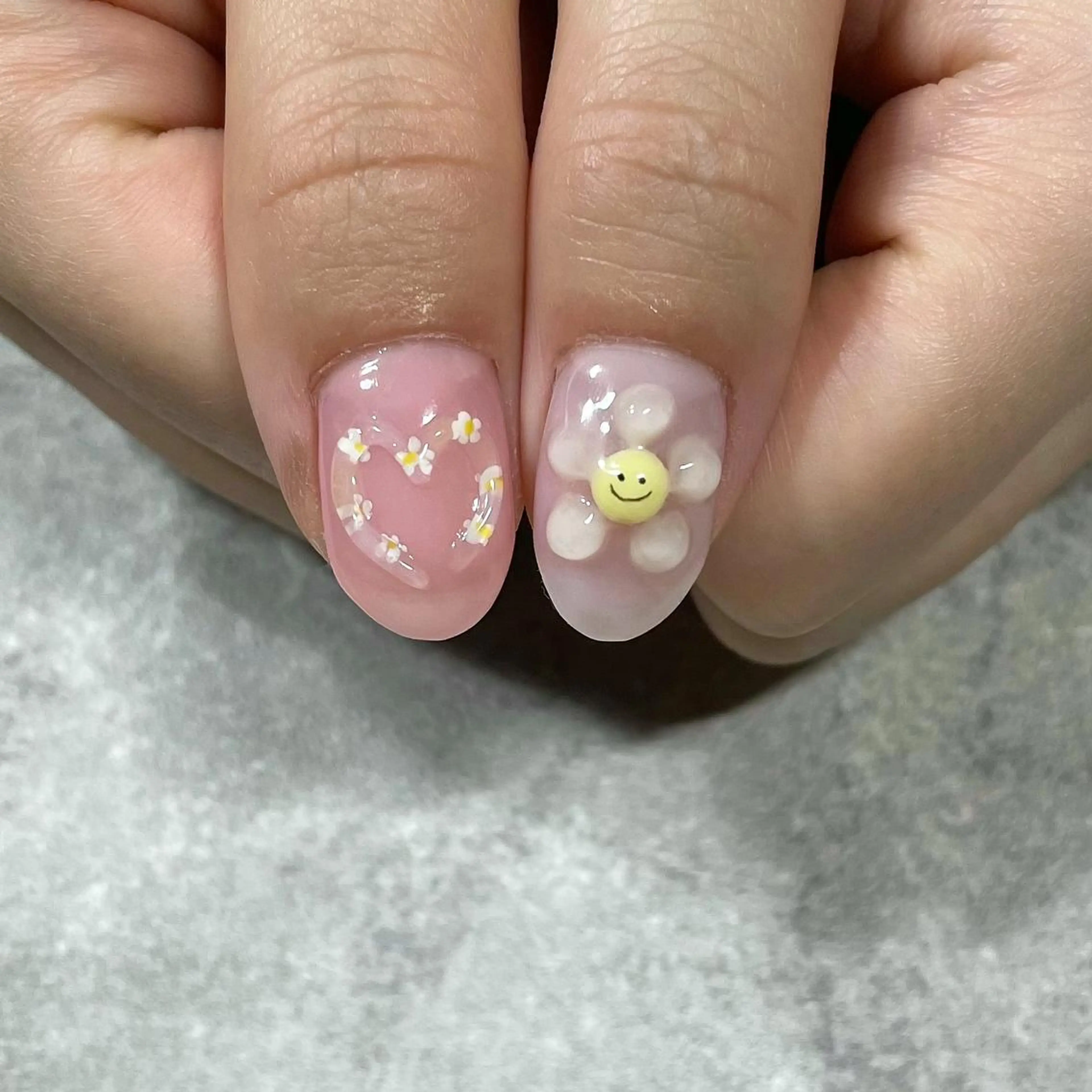 ネイル 東 千夏のネイルデザイン