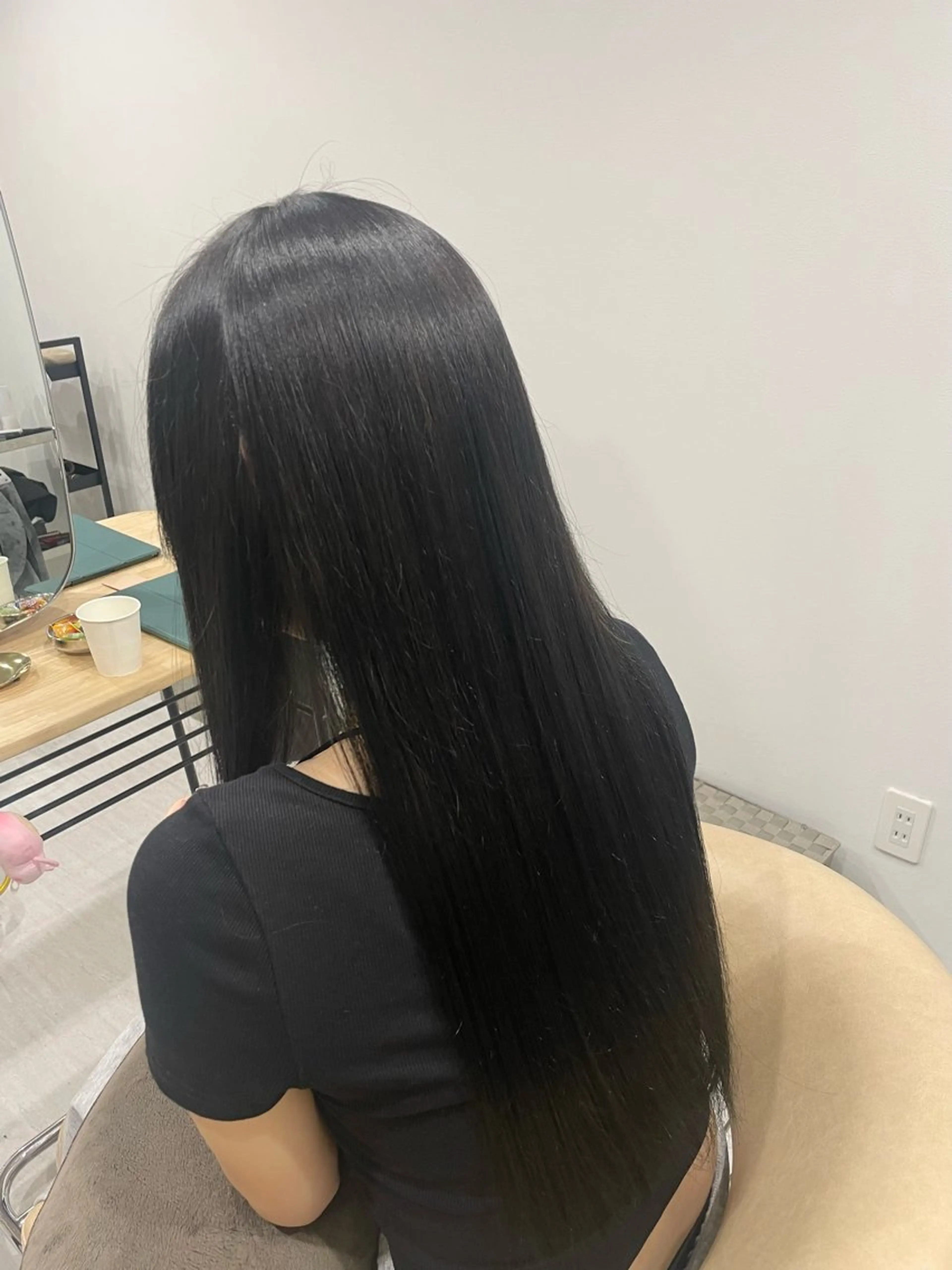 ロング ヘアカラー トリートメント 吉原 愛のヘアスタイル