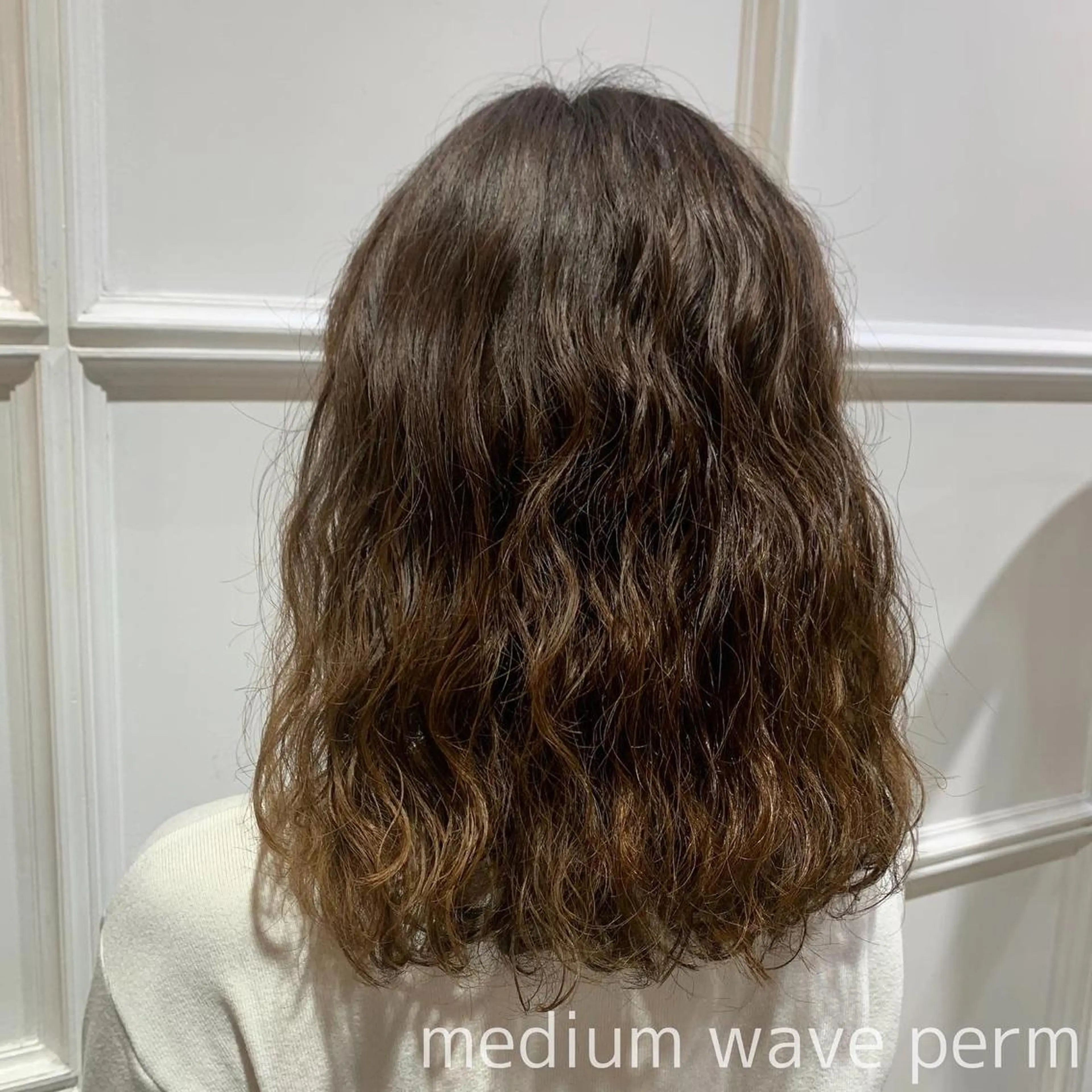 ミディアム パーマ ミディアムパーマ カット 髪質改善カラー&TR 縮毛矯正/弱酸性矯正のヘアスタイル