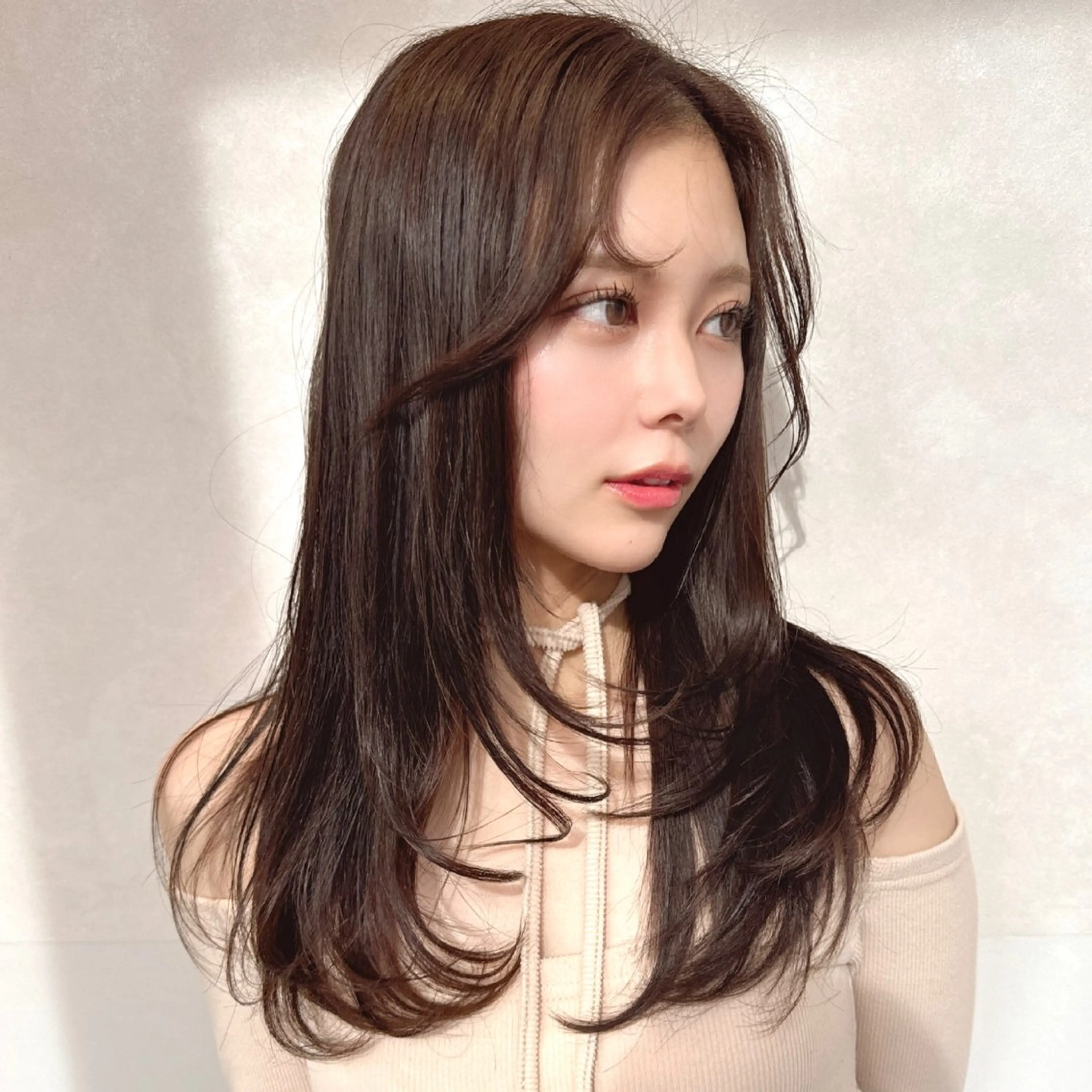 セミロング レイヤーカット 森 隆秀/韓国ヘアのヘアスタイル