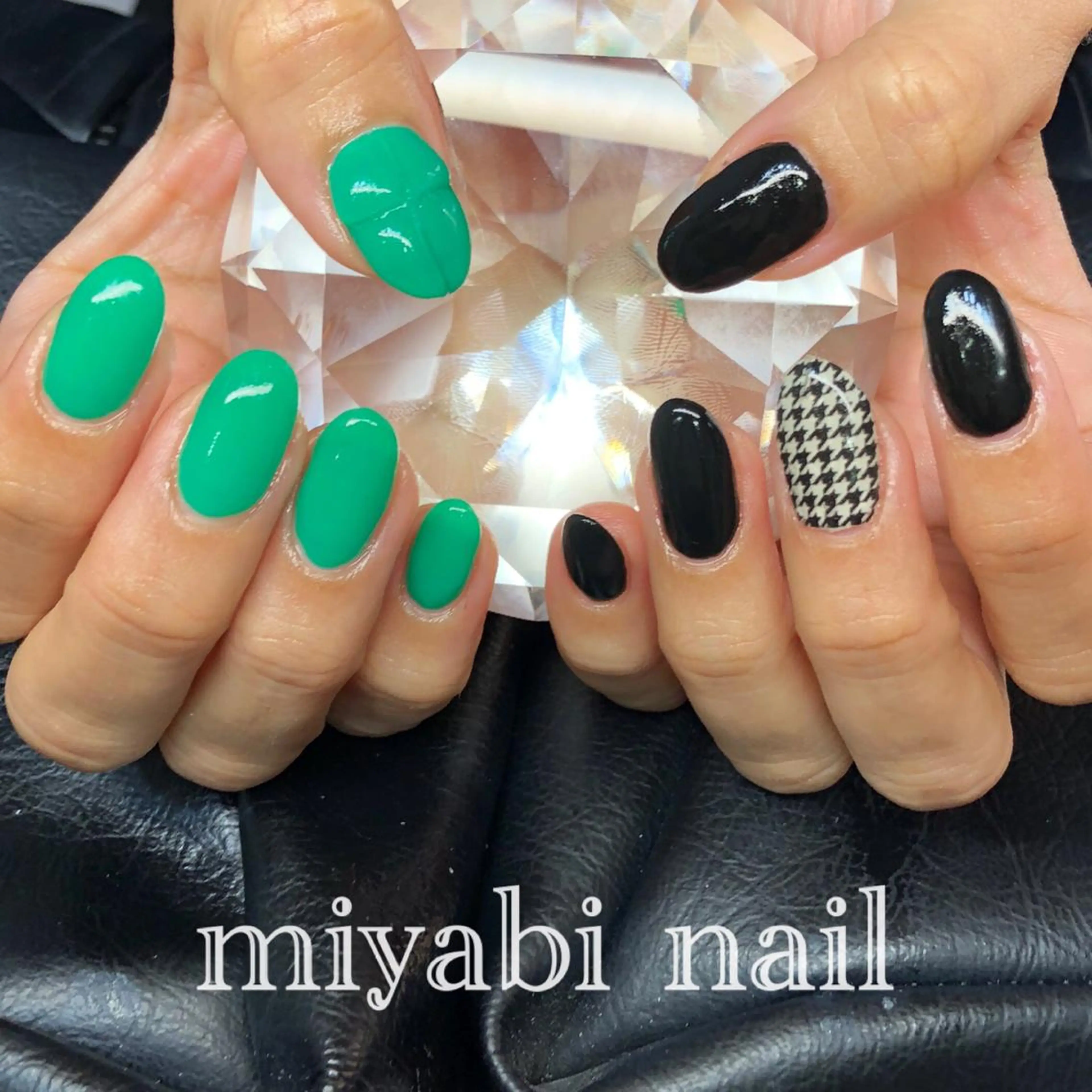ネイル アートネイル ジェルネイル グリーン 持ち込み miyabi nail 桂川駅近くのネイルデザイン