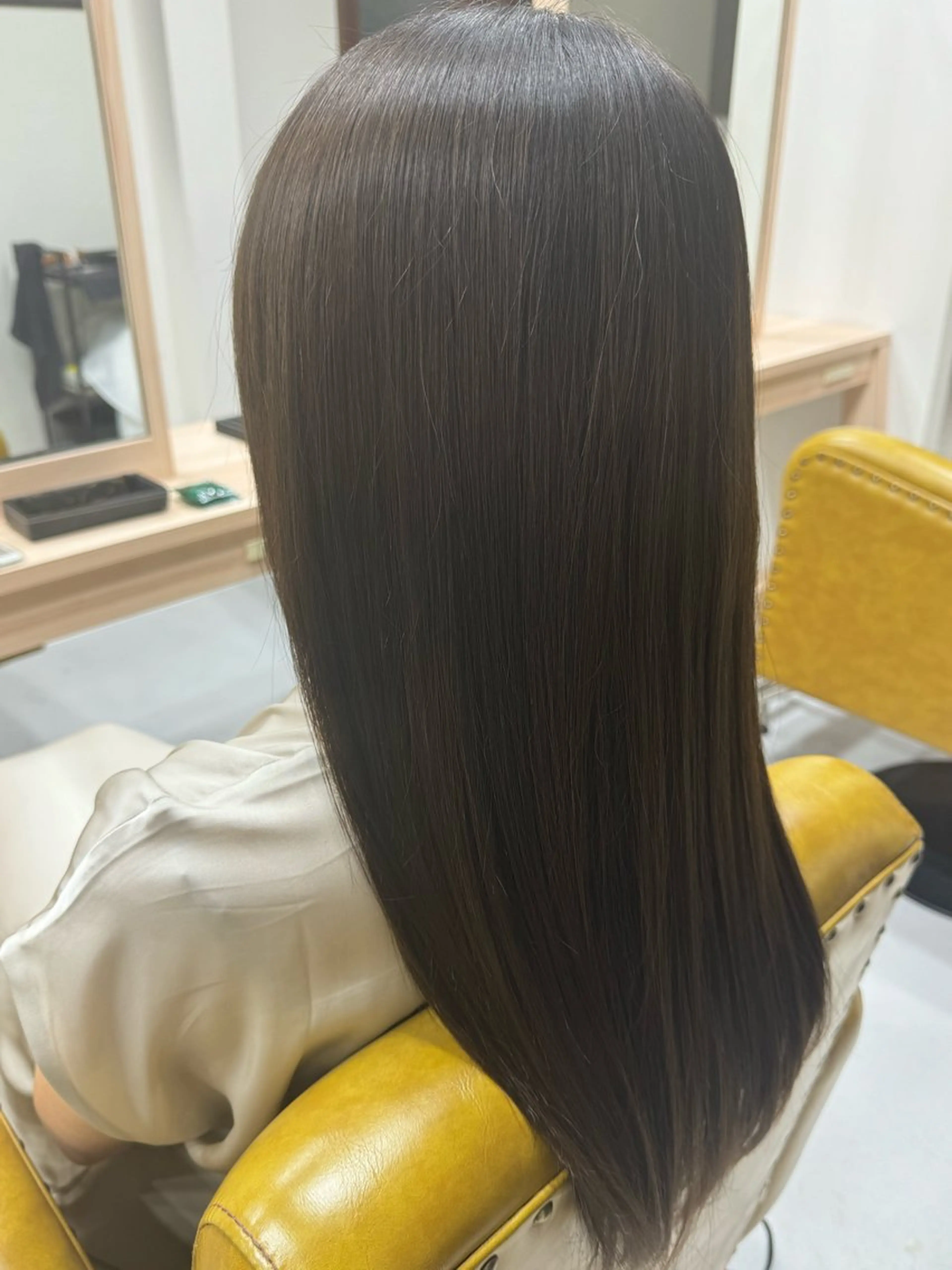 ロング カラー 大内 カオリのヘアスタイル