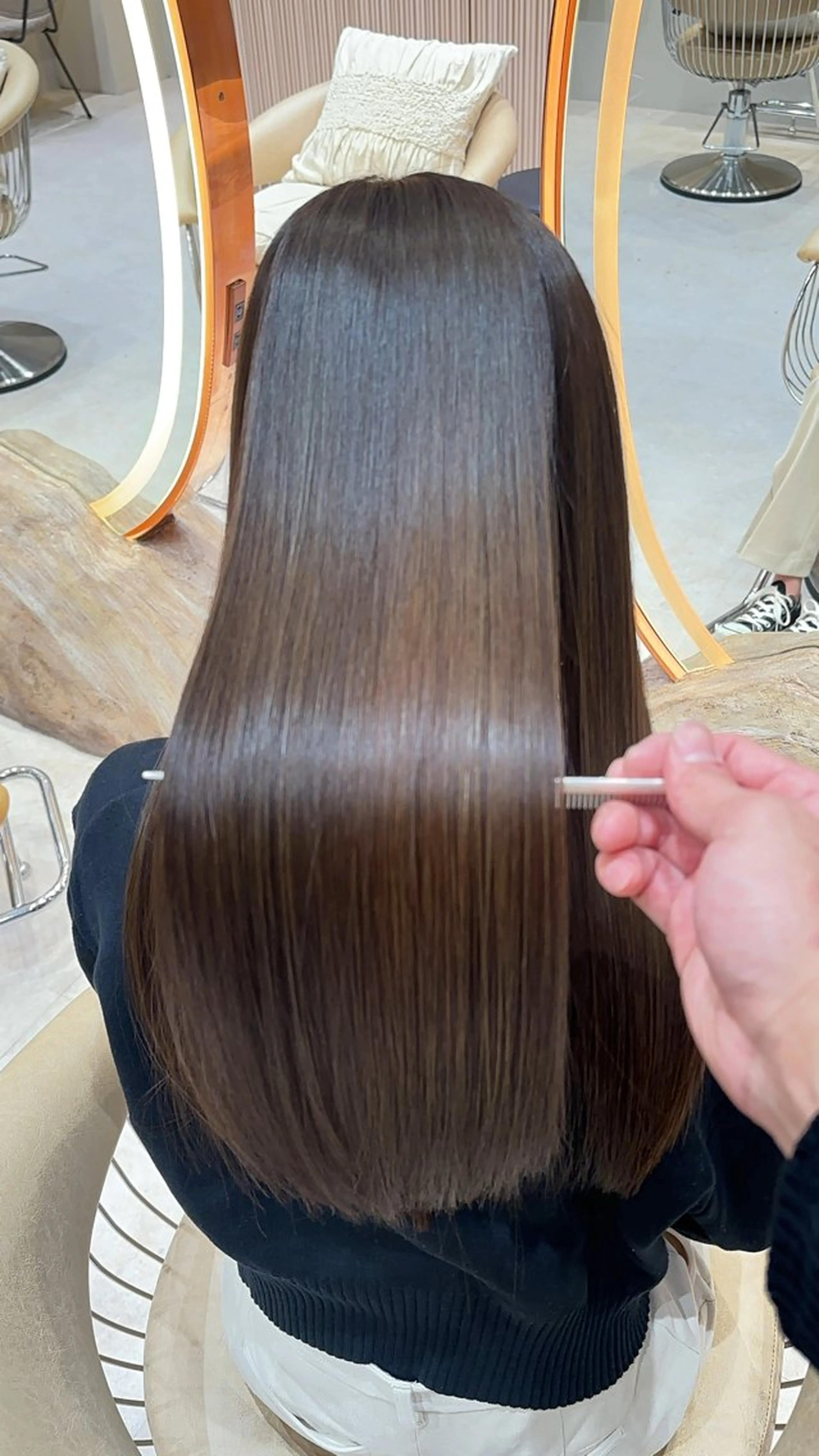 ロング カラー カット ヘアカラー 縮毛矯正 レイヤー❣️縮毛矯正 川村利幸のヘアスタイル