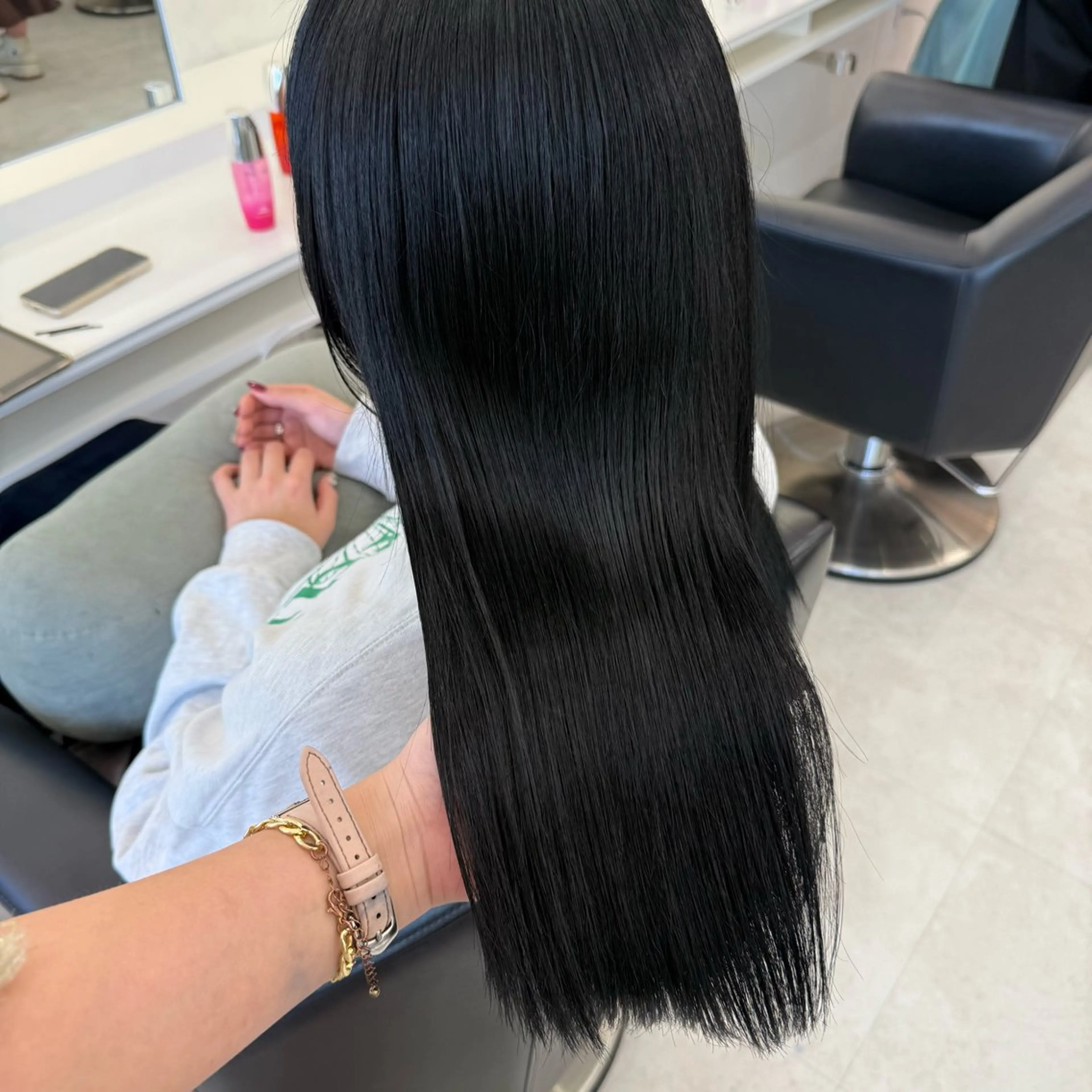 ロング カラー 黒髪 ブリーチ ブルーカラー ブルーブラック ダブルカラー カット ヘアカラー トリートメント ParveMix いしいまお🌼のヘアスタイル