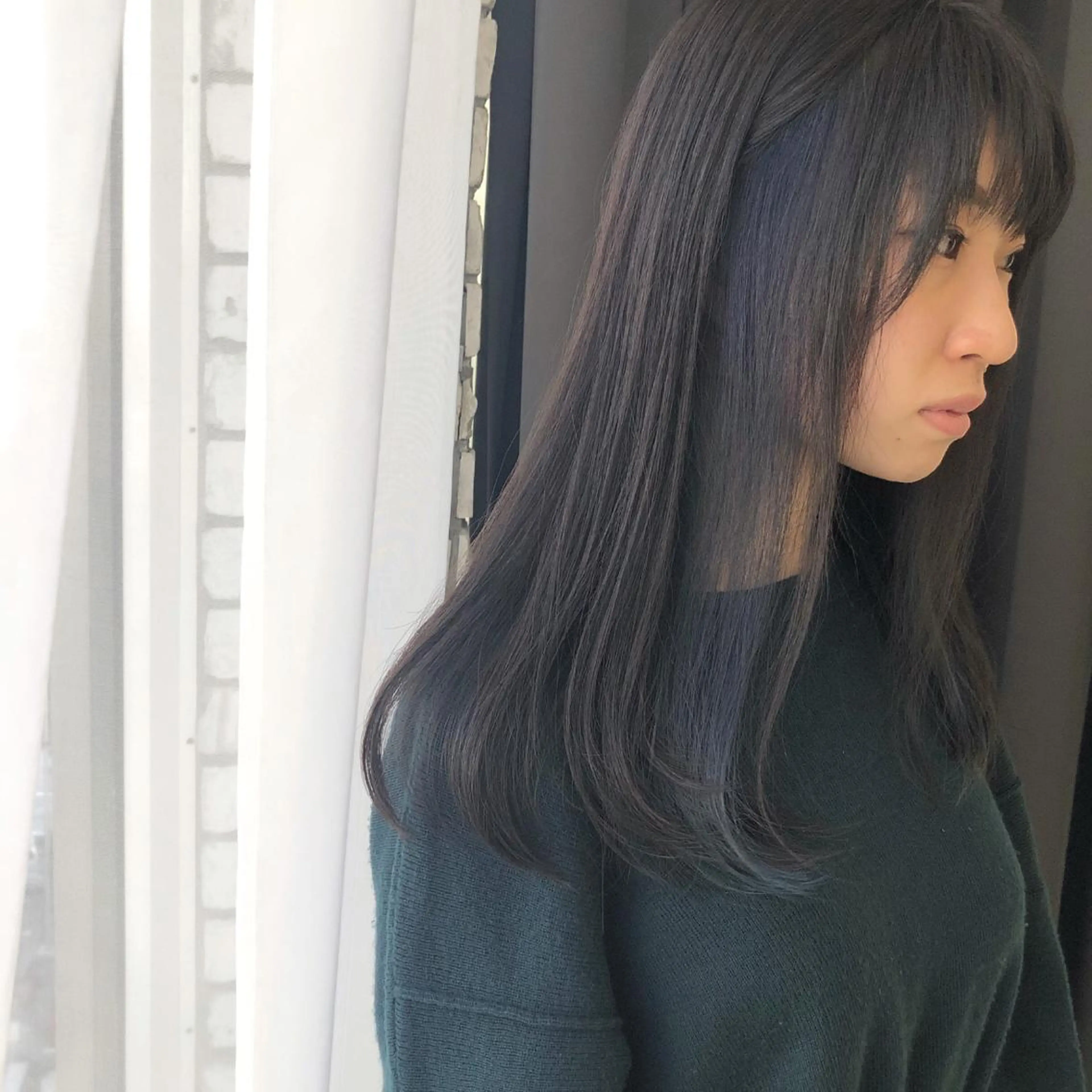 ロング カラー ブリーチ イヤリングカラー インナーカラー ORIKA 美容室のヘアスタイル