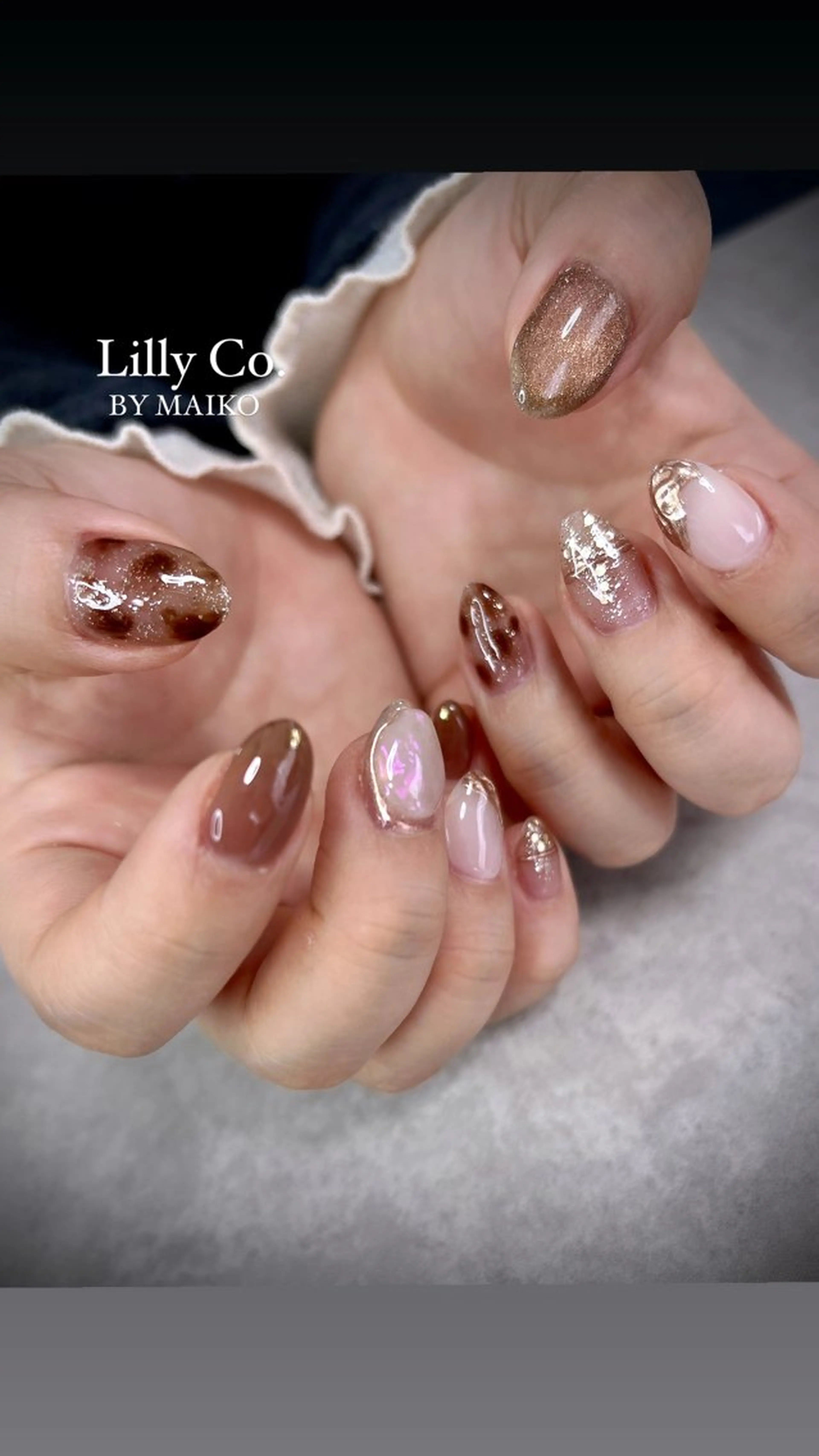 ネイル ブラウン ニュアンスネイル ハンドネイル ハンドケア Lilly Co.のネイルデザイン