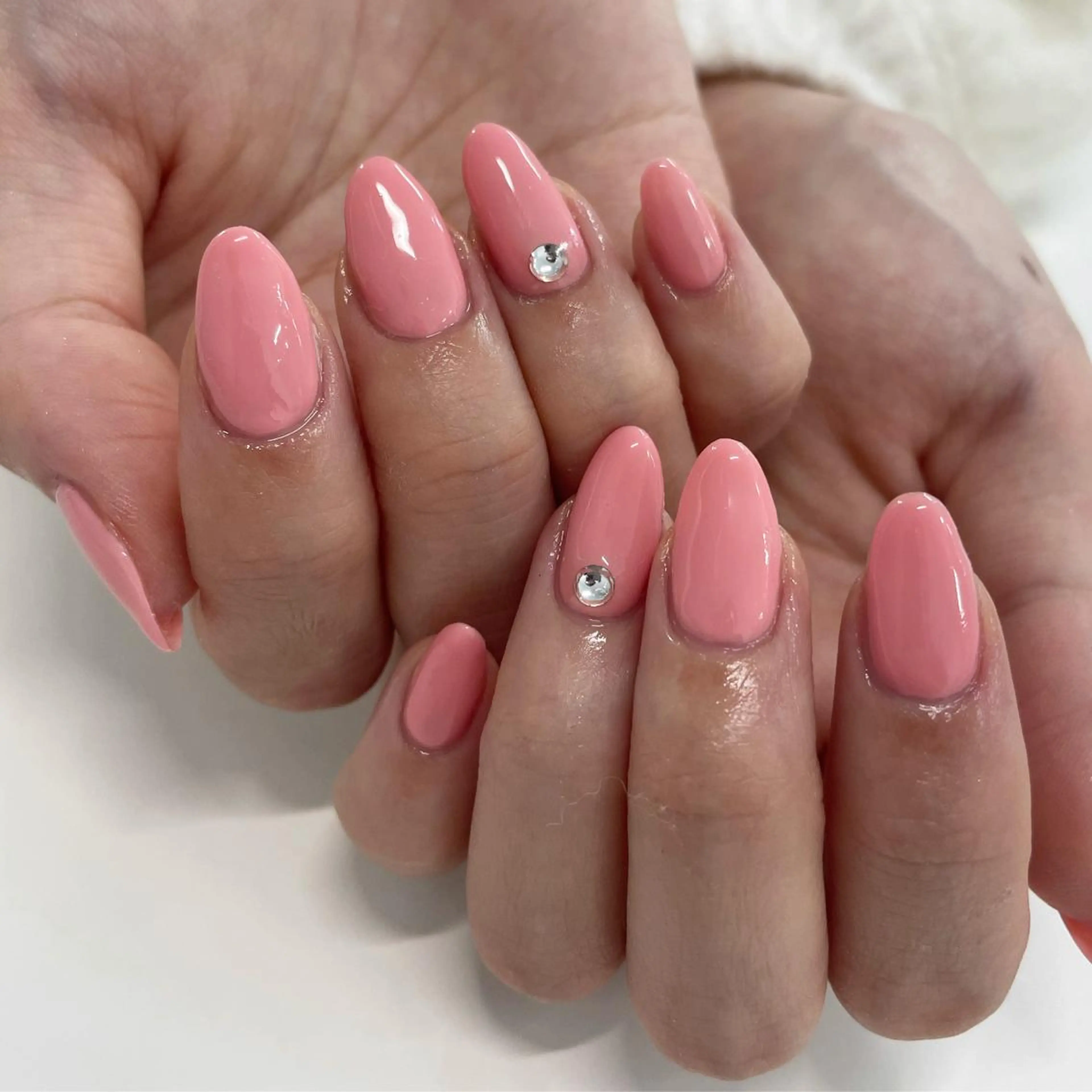 ネイル ストーンネイル Nail salon Euphoria所属・Nail salon Euphoriaのネイルデザイン