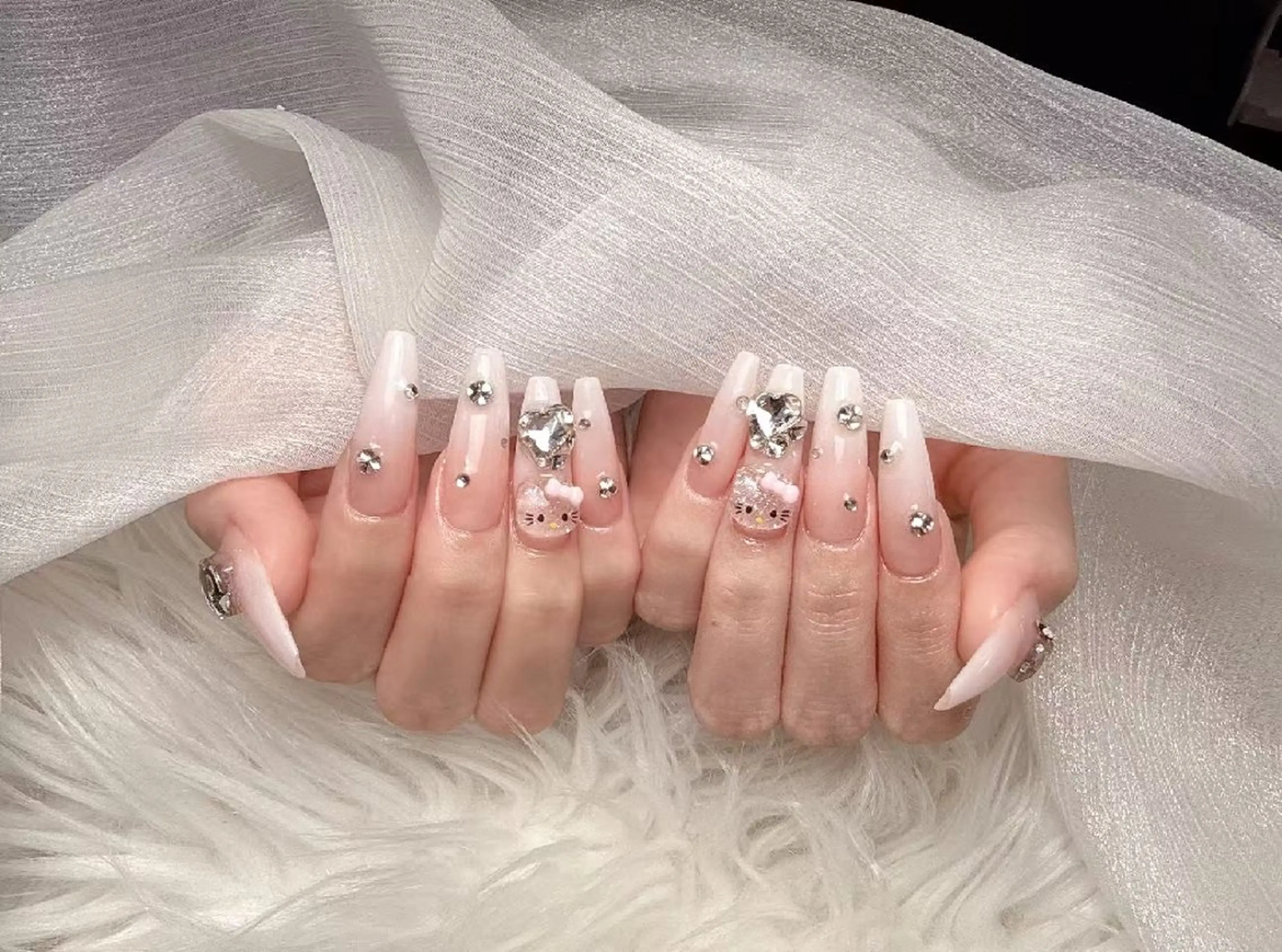 ネイル ENsalon AKIRAのネイルデザイン