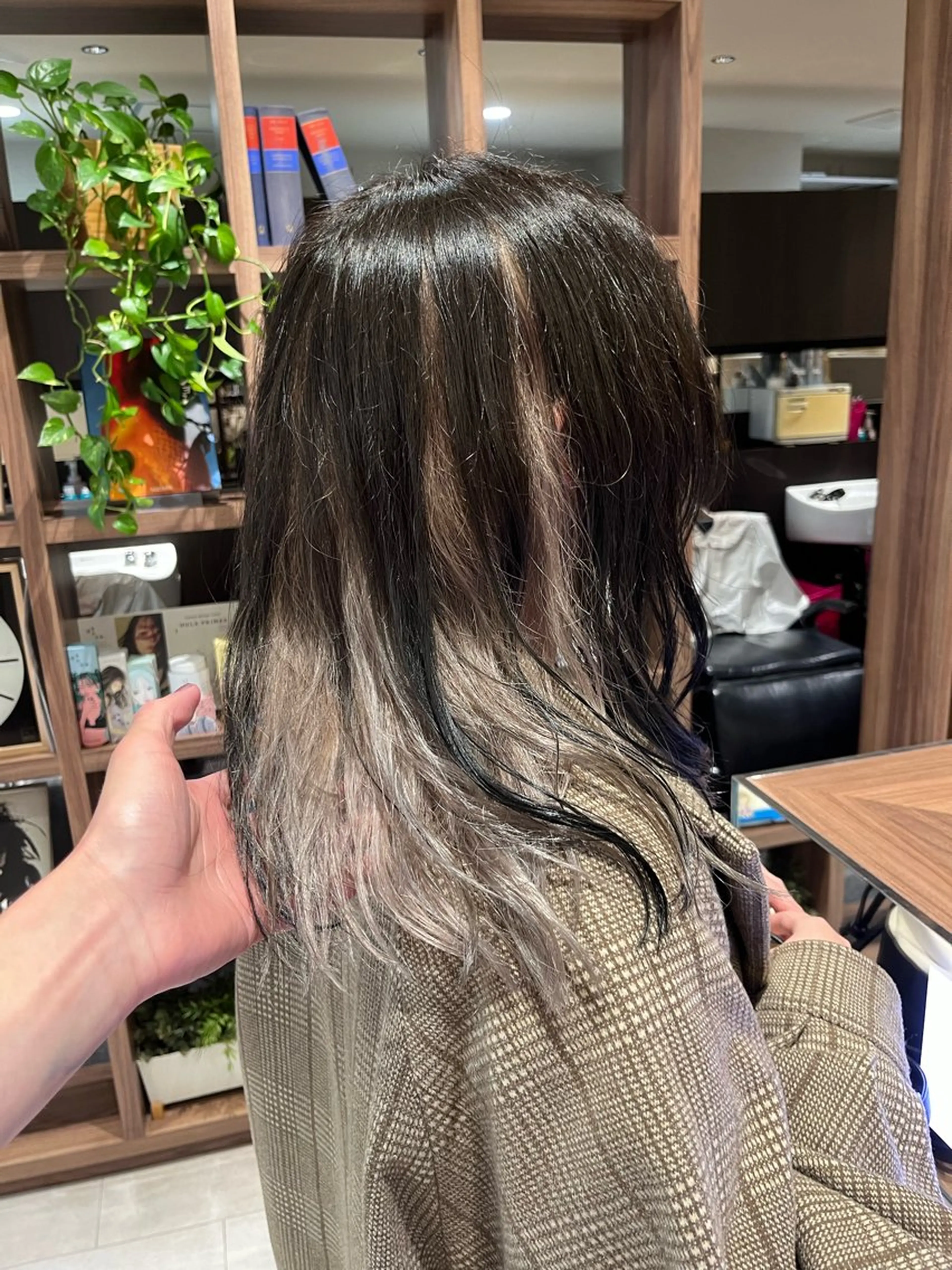 ロング カラー ベージュカラー ホワイトベージュ dogstar小林諒 レイヤー/パーマのヘアスタイル