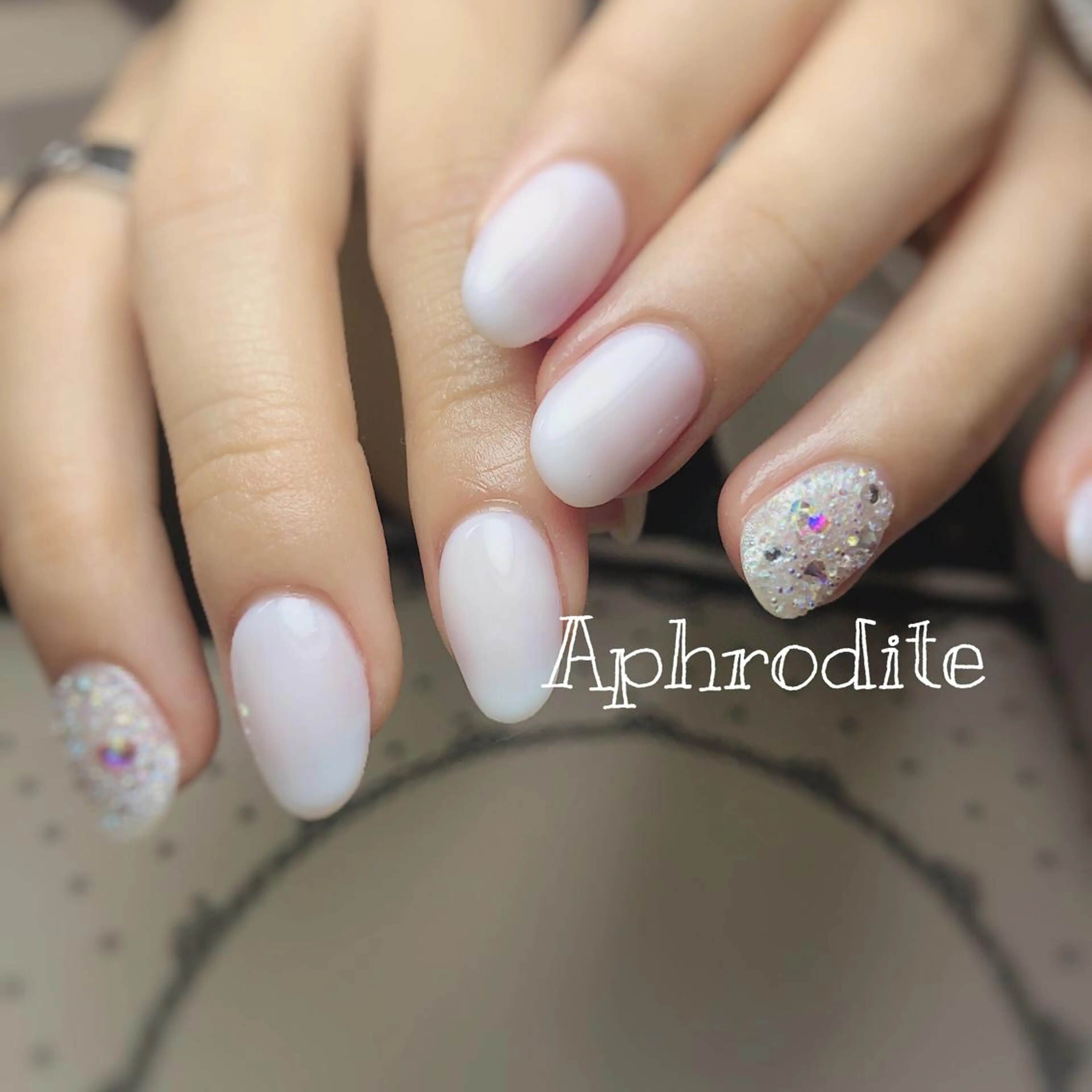 ネイル ワンカラーネイル Aphrodite パラジェル認定サロンのネイルデザイン