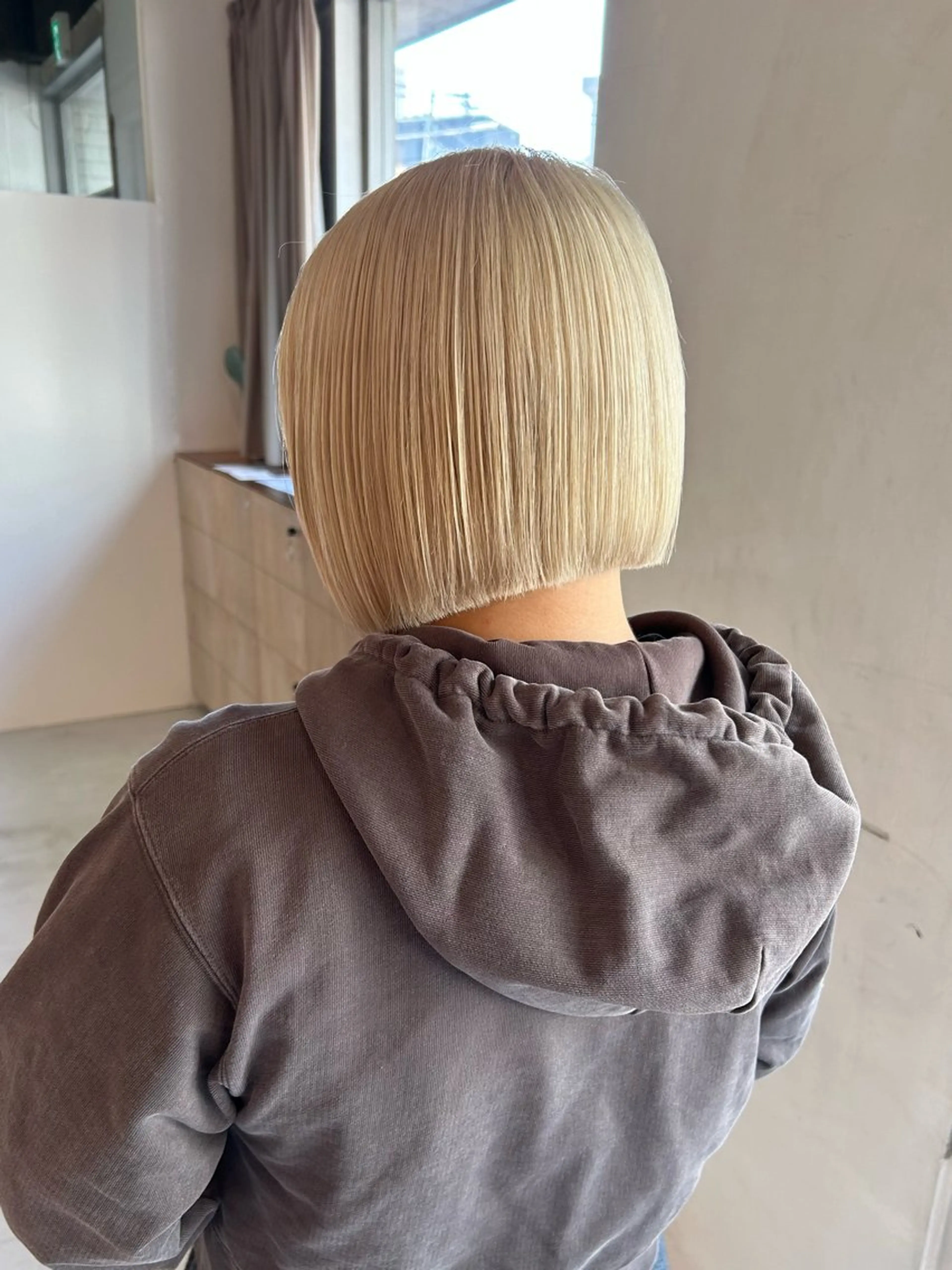 ミディアム カット the　hinc所属・ひな🐥 ボブ/ハイトーン🫧のヘアスタイル