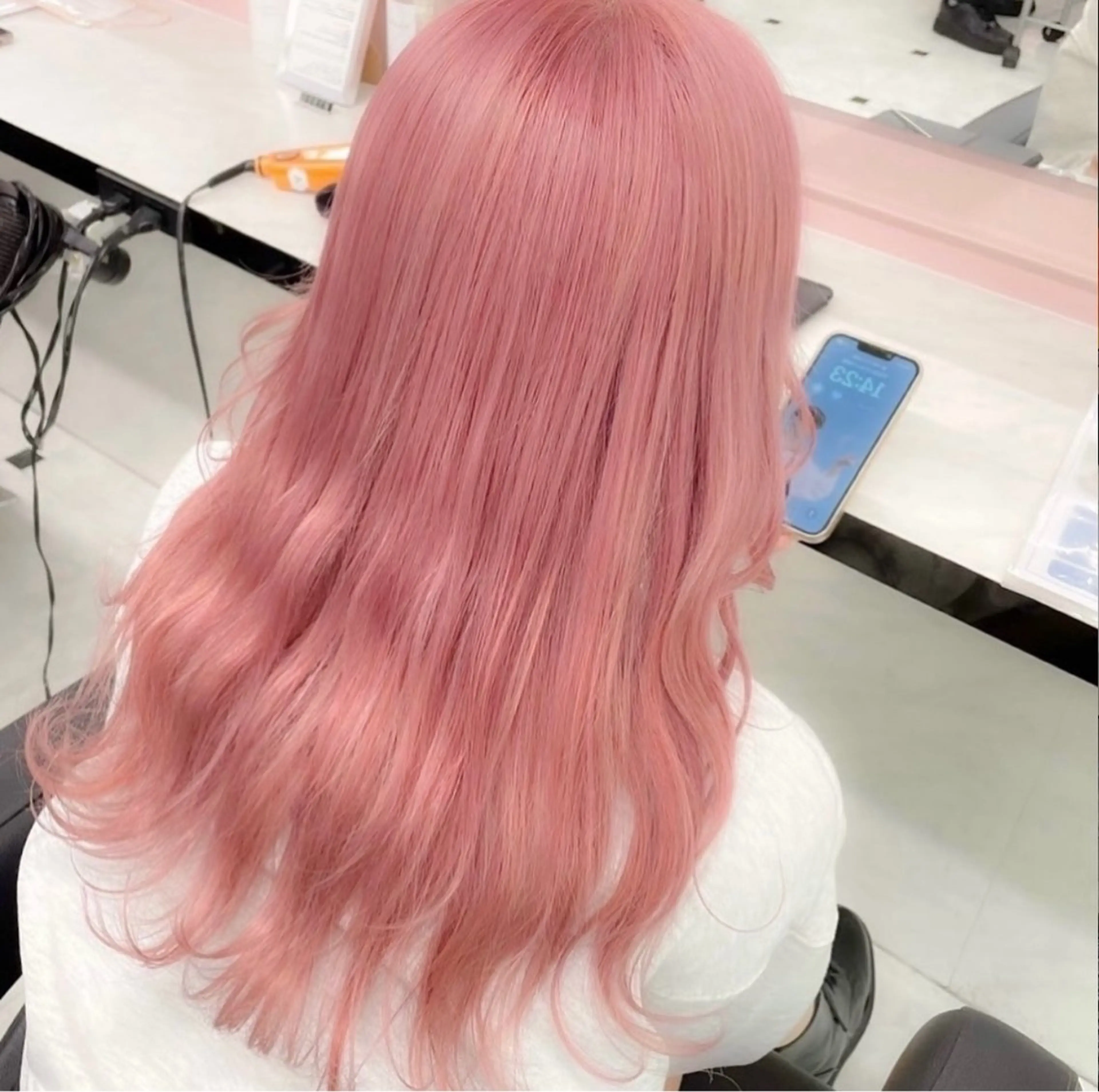 🖤今月限定🖤ケアブリーチのWカラー➕ヒアルロン酸トリートメント➕ヘッドスパ➕ヘアセット🍨🖤の写真