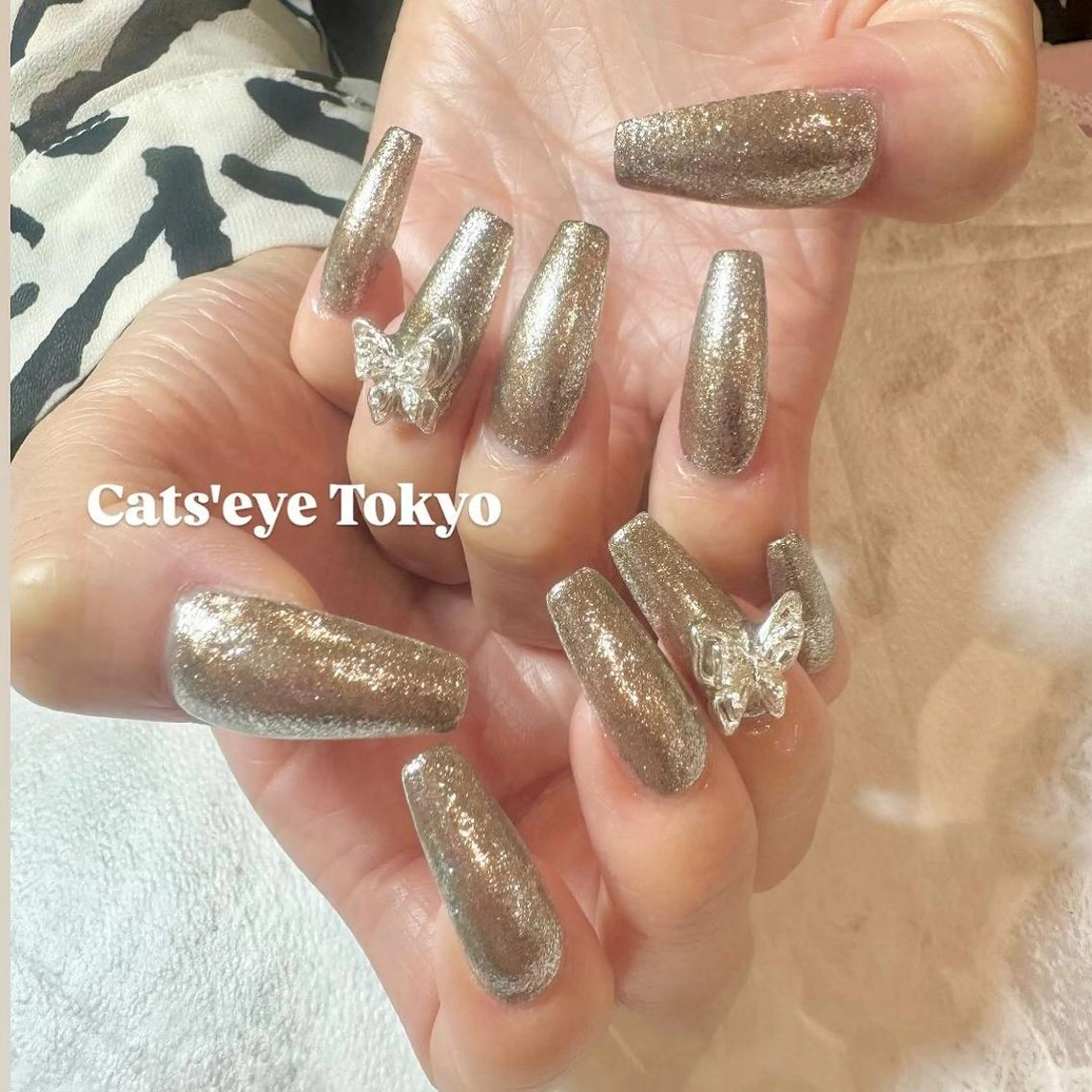 ネイル アートネイル ジェルネイル キラキラネイル マグネットネイル ミラーネイル Cat's eye TOKYO 新宿店のネイルデザイン
