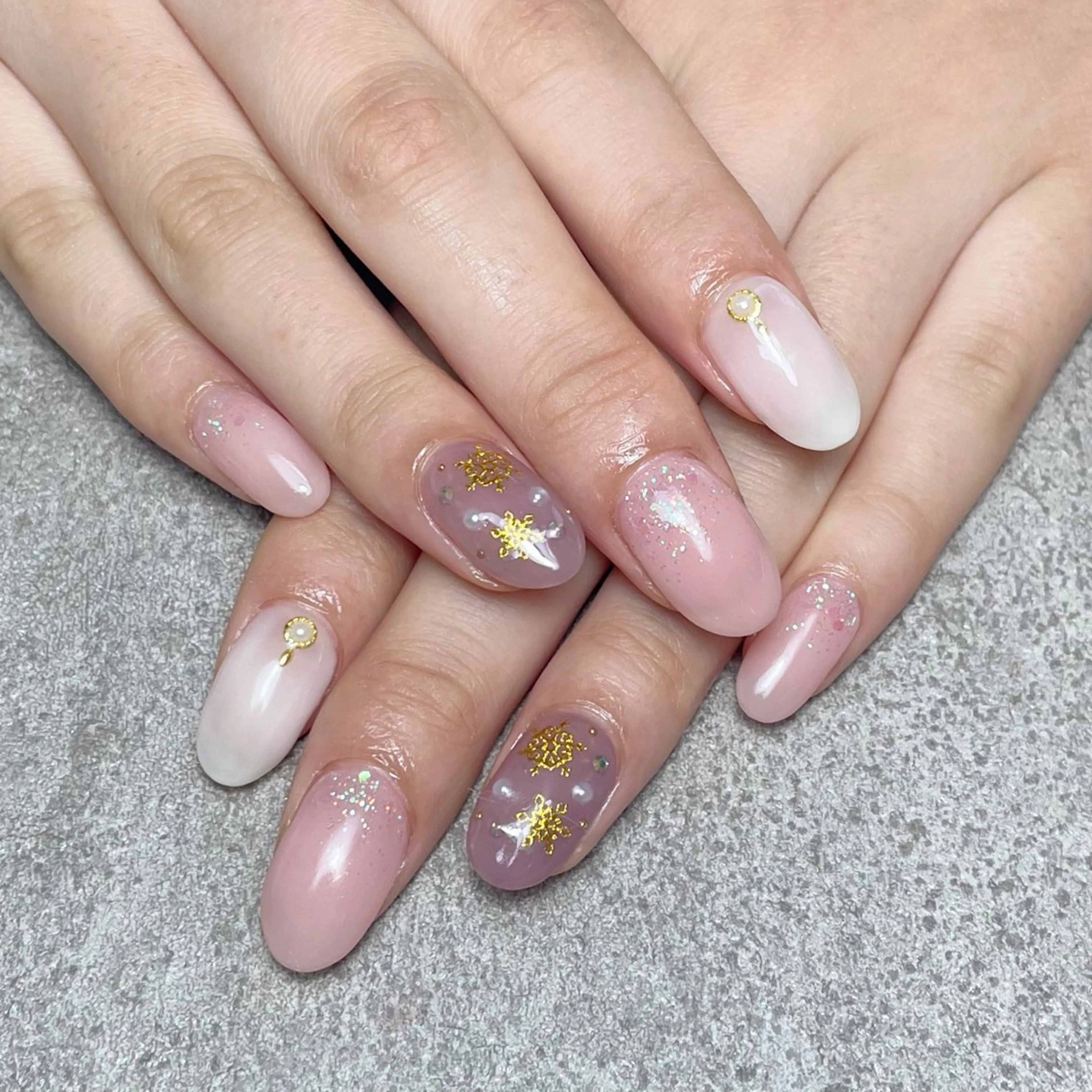 ネイル ハンドネイル nailroom DIASOMNIAのネイルデザイン