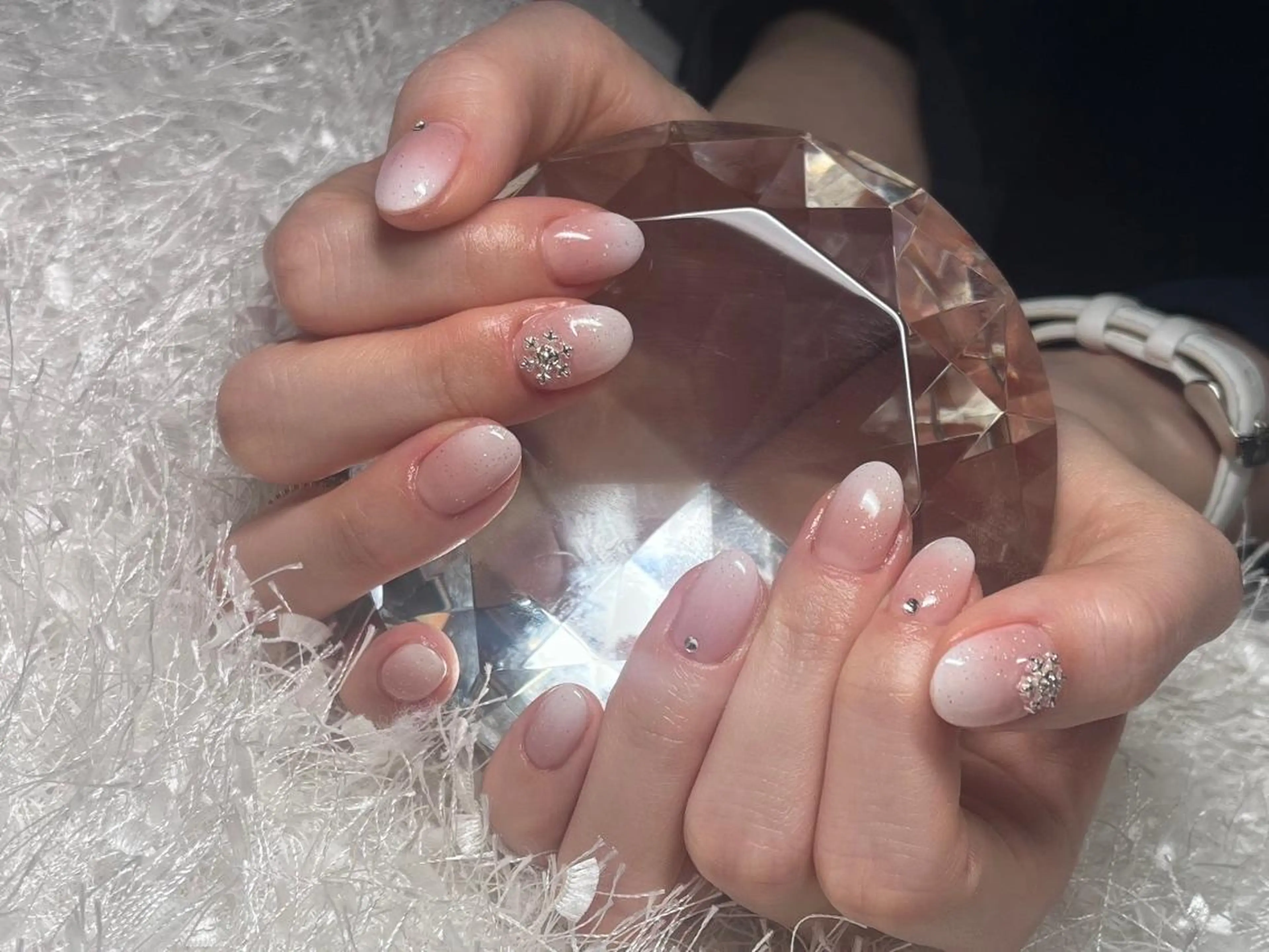 ネイル 長さ出し フレンチネイル ジェルネイル グラデーション 韓国ネイル ハンドネイル Nail&eye Belire 新宿のネイルデザイン