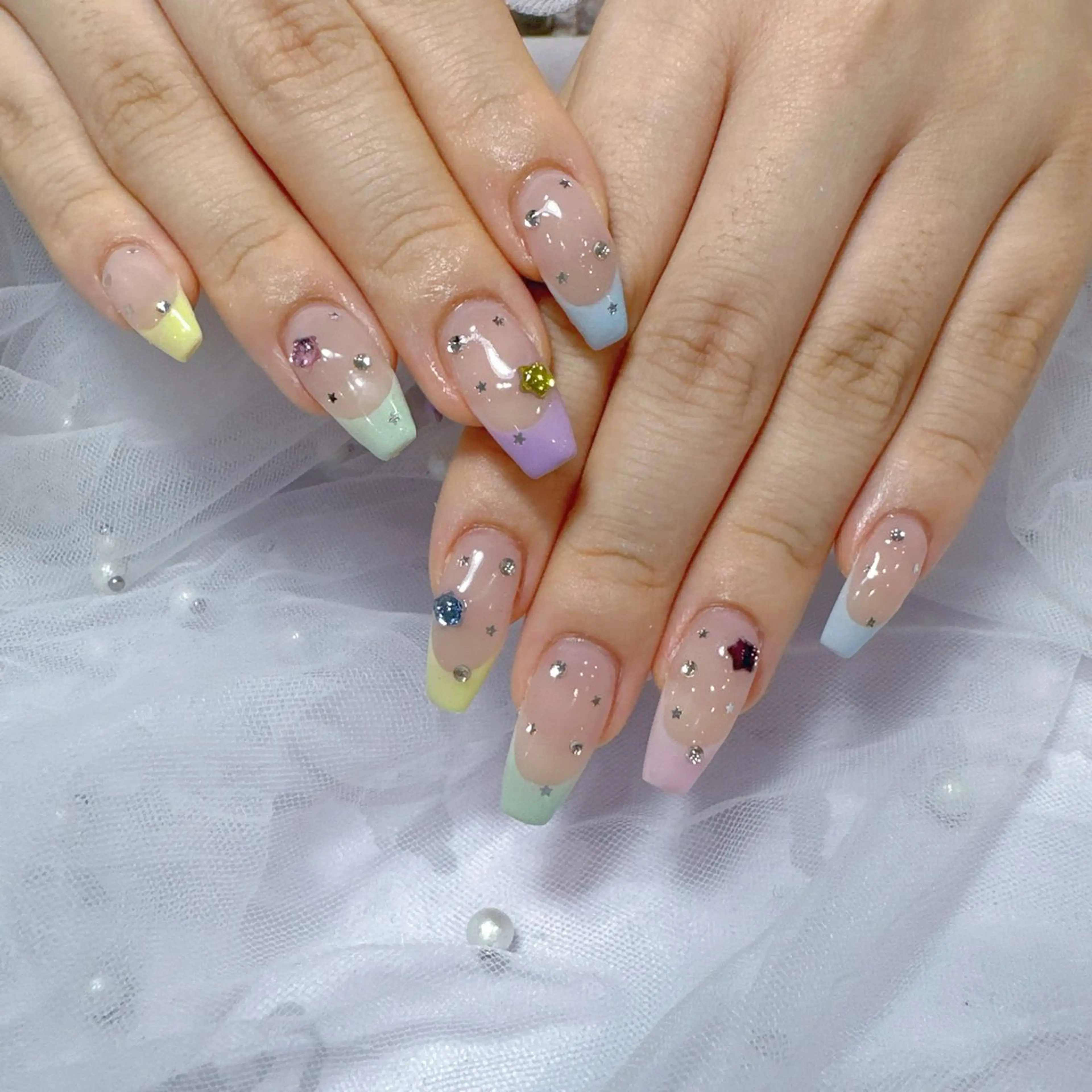 ネイル アートネイル フラッシュネイル フレンチネイル ジェルネイル ガラスフレンチ ハンドネイル You&Me Miyuのネイルデザイン