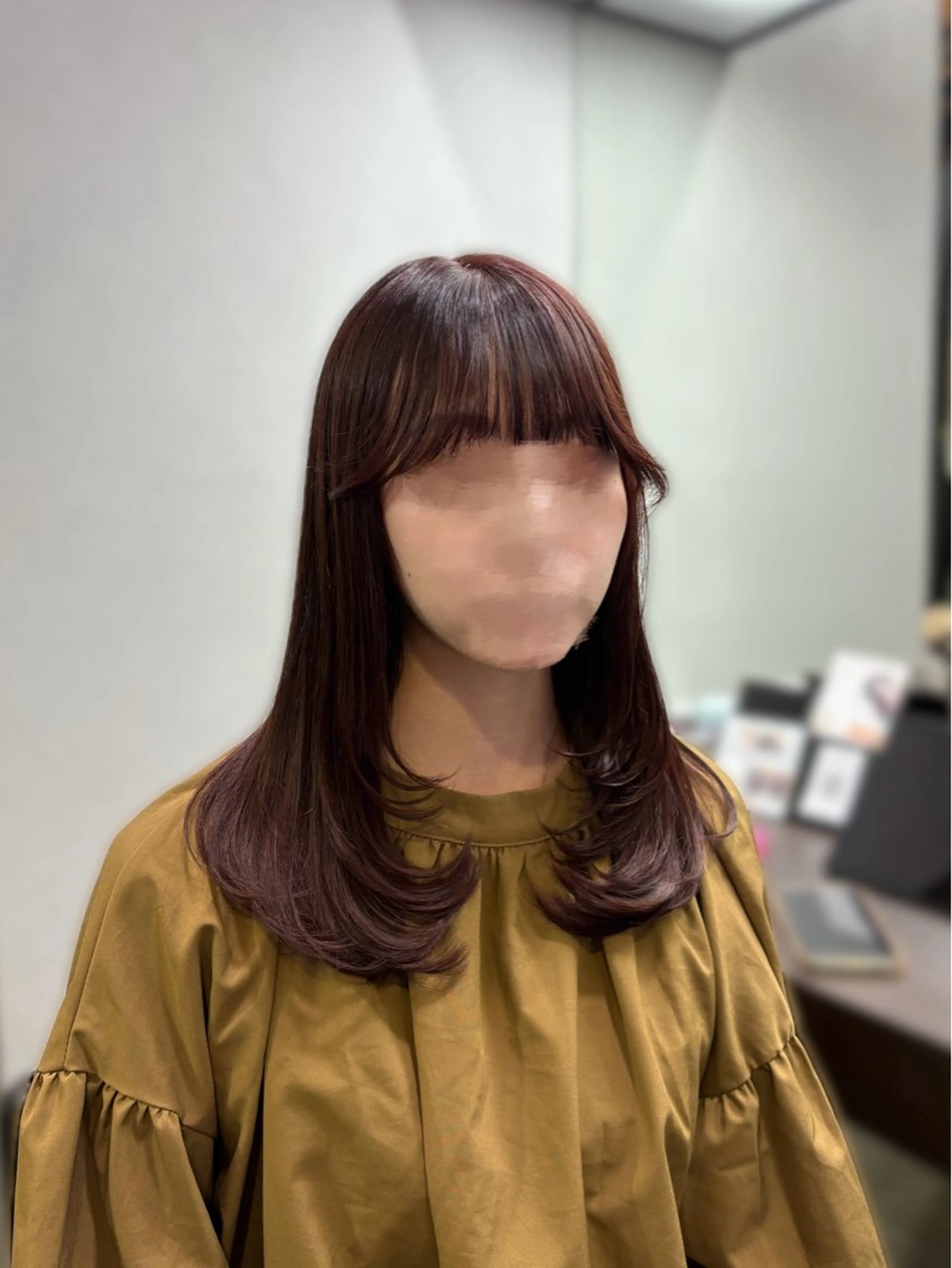 ミディアム ミディアムレイヤー ピンクブラウン レイヤーカット 石田 亜弥のヘアスタイル