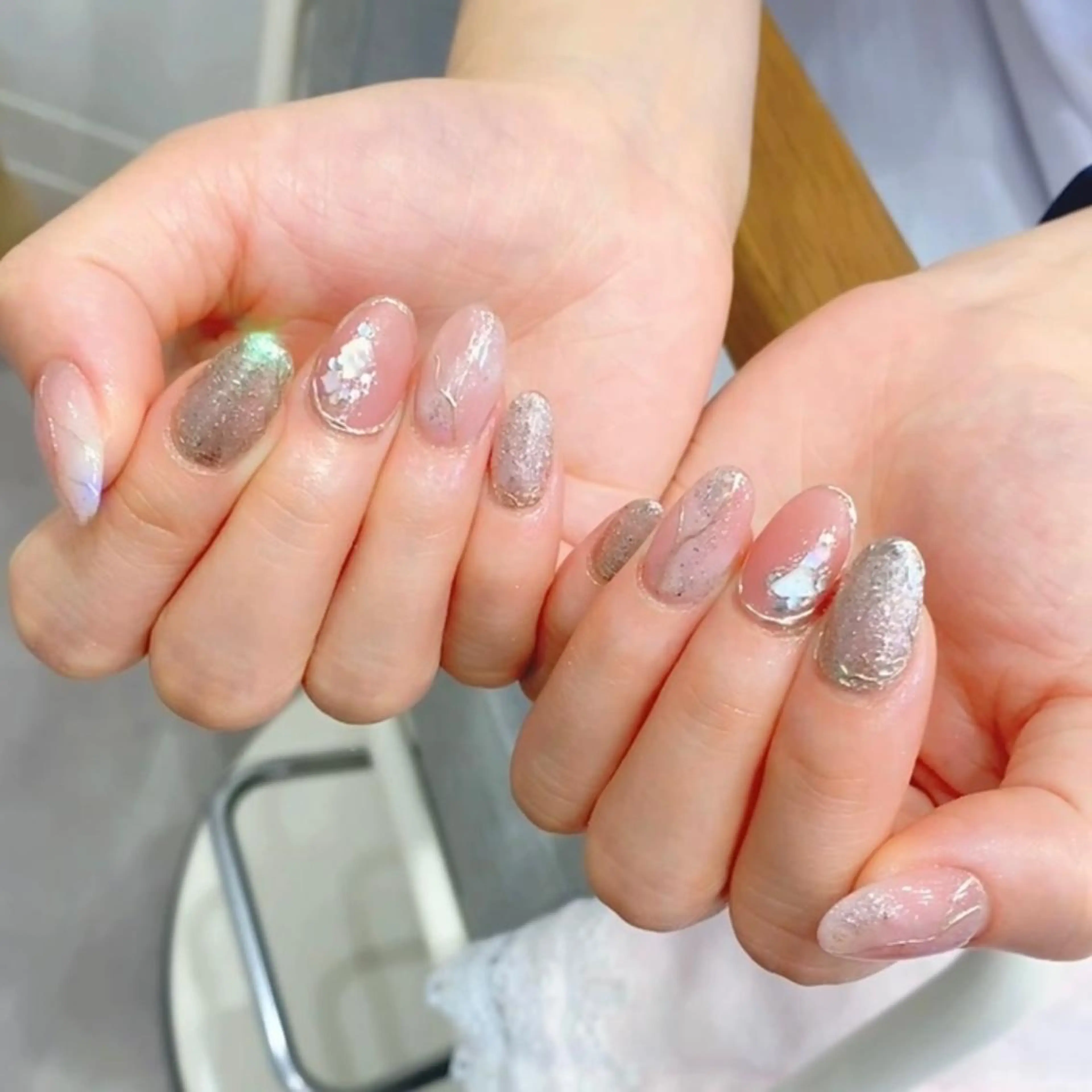 ネイル gluck(グリュック)所属・なかがわ まゆこのネイルデザイン