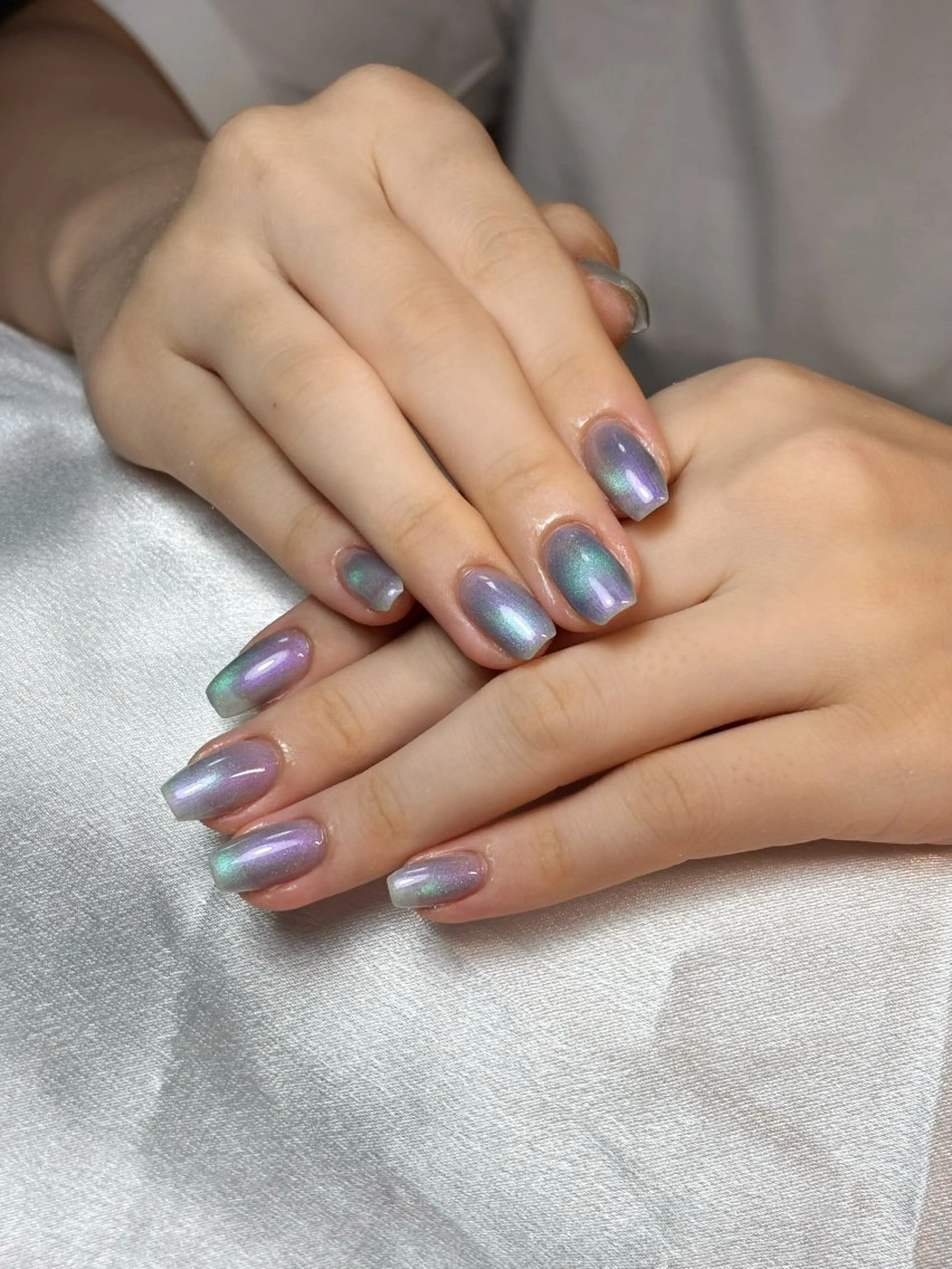 ミディアム ハンドネイル 芹澤 美由のネイルデザイン