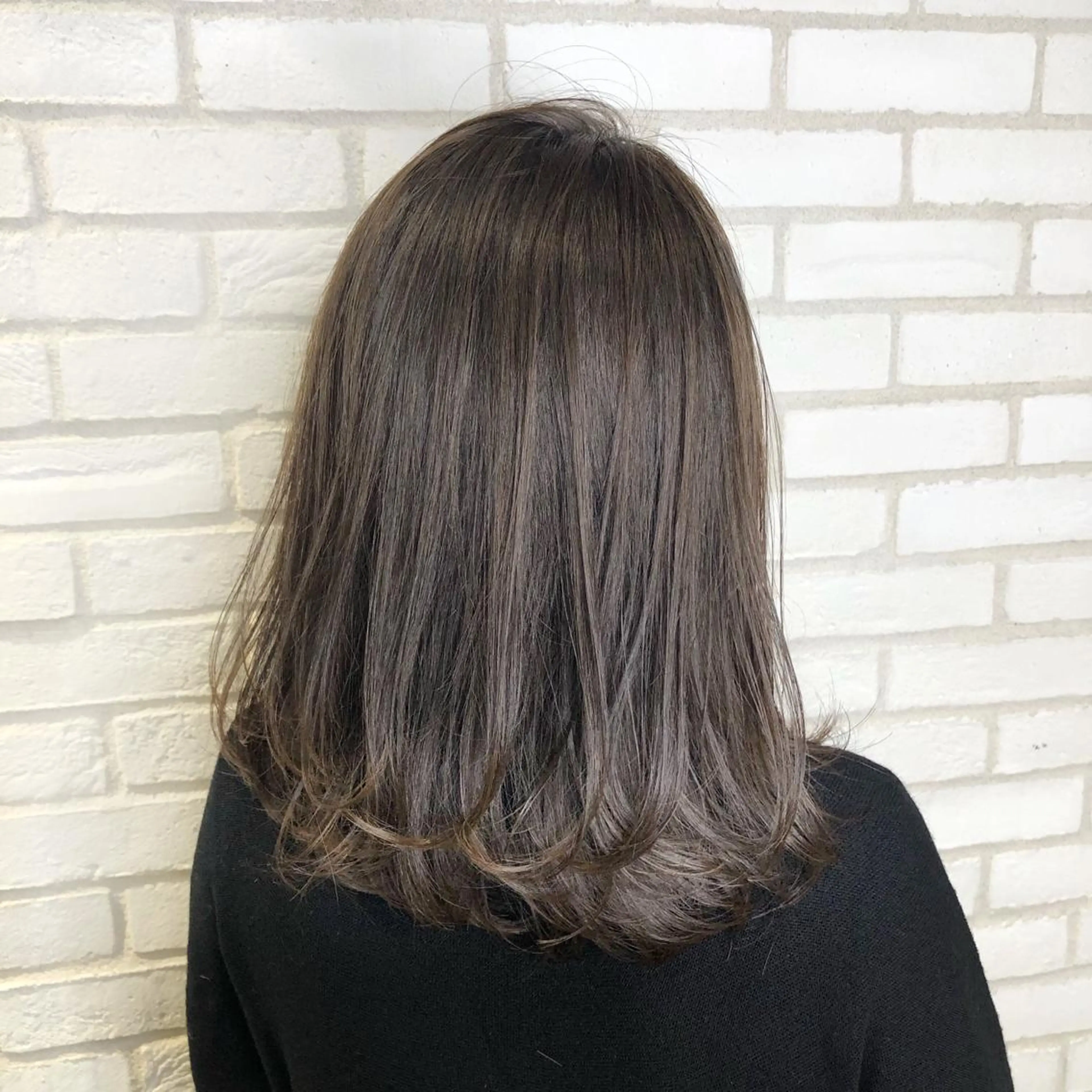 ミディアム カラー ブルーカラー ブルージュ 佐藤 高徳のヘアスタイル