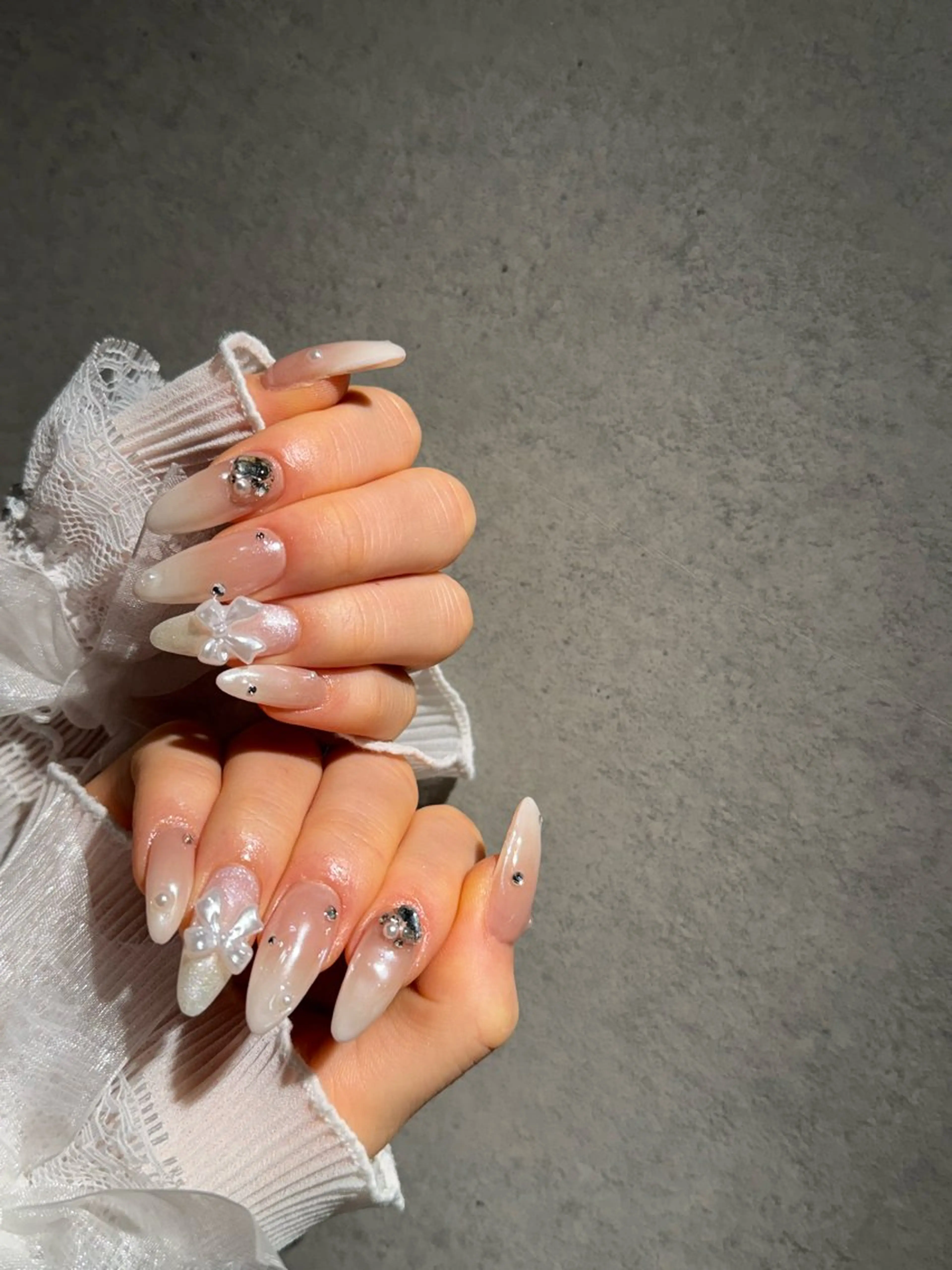 ネイル I-nailロング /ワンホン/キラキラのネイルデザイン