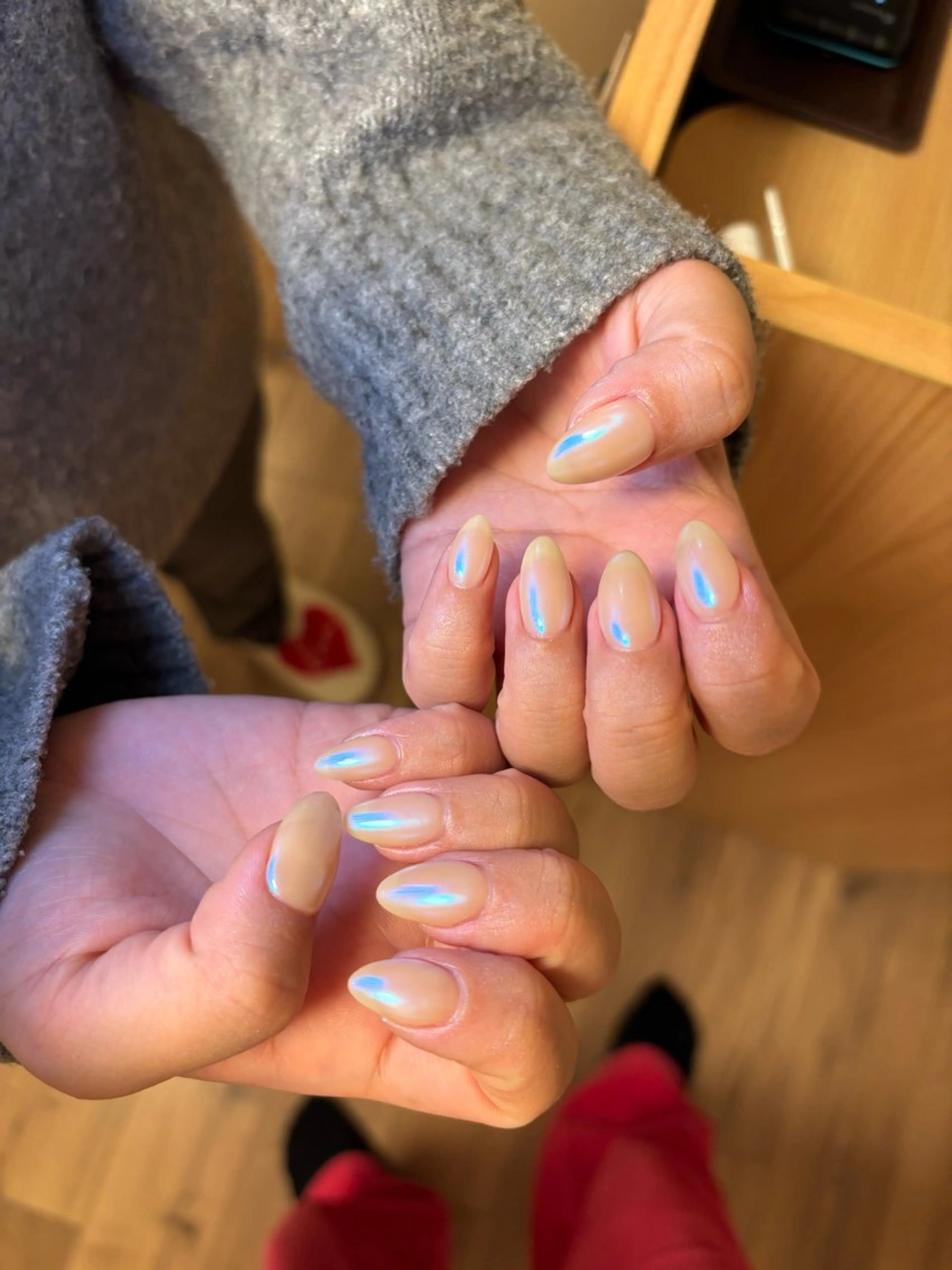 ネイル オーロラネイル 水色 京美人所属・京 美人のネイルデザイン