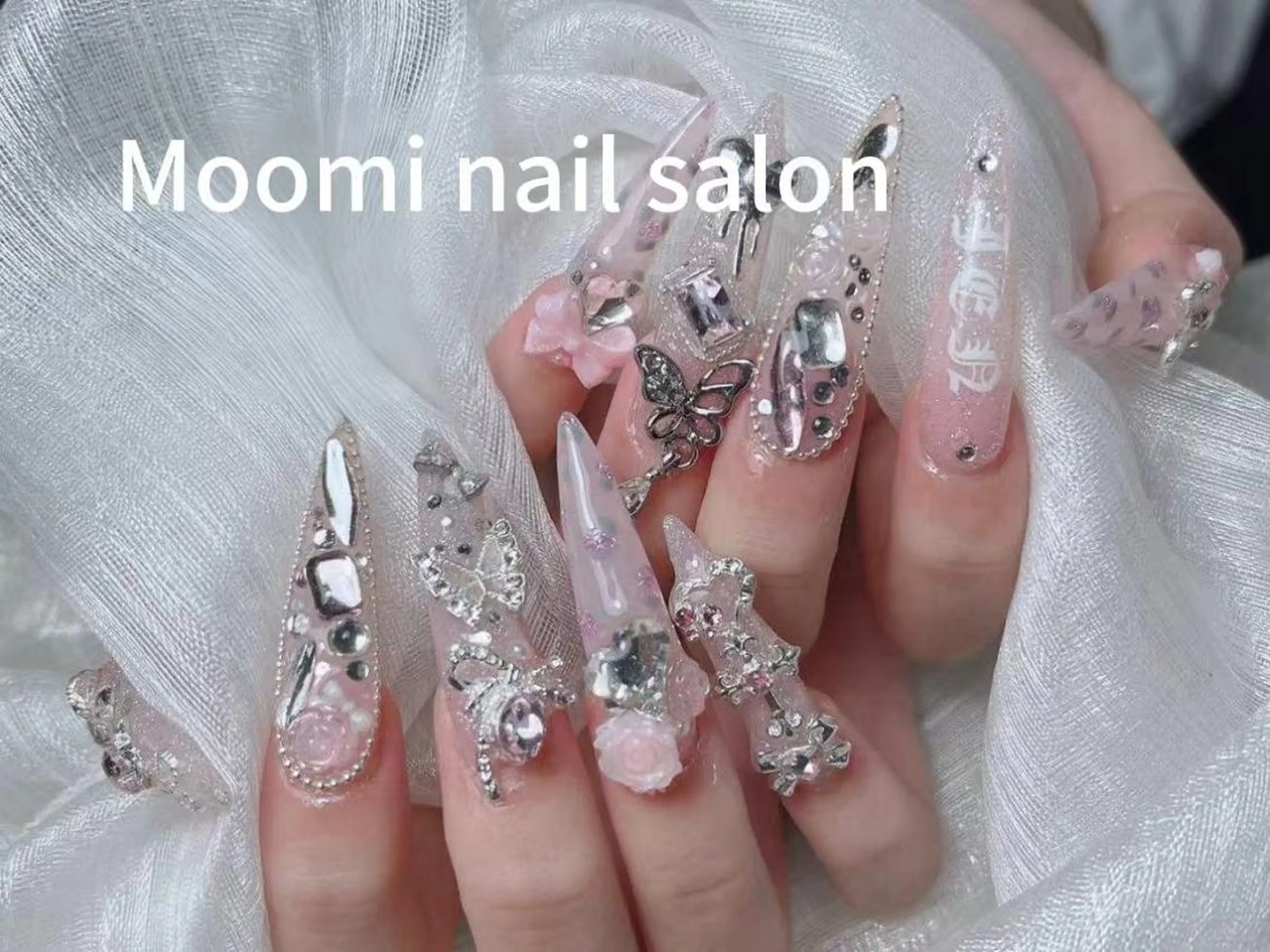 セミロング 韓国風ヘア ハンドネイル Moomi nail salonのネイルデザイン