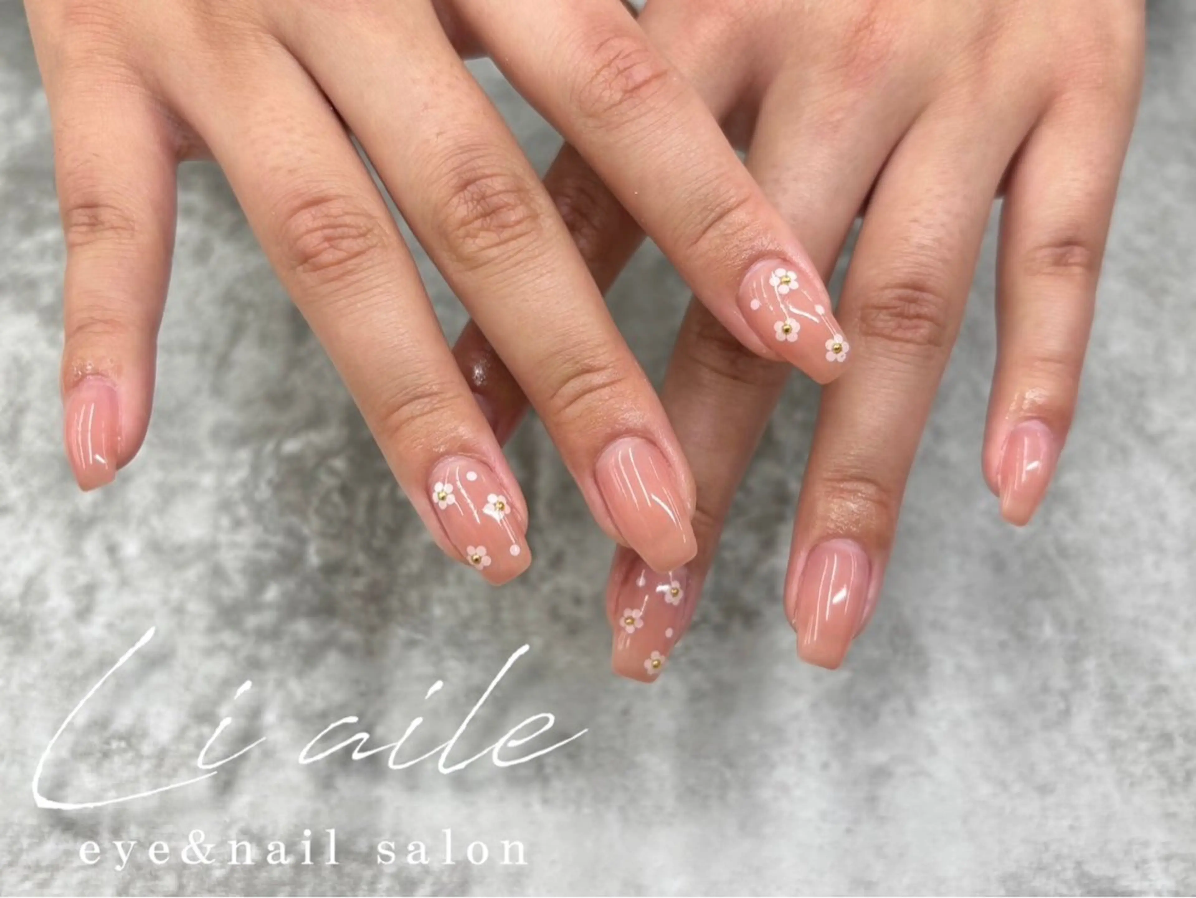 ネイル Li aile eye&nail 上本町店所属・Li aile kana🐰🩵のネイルデザイン